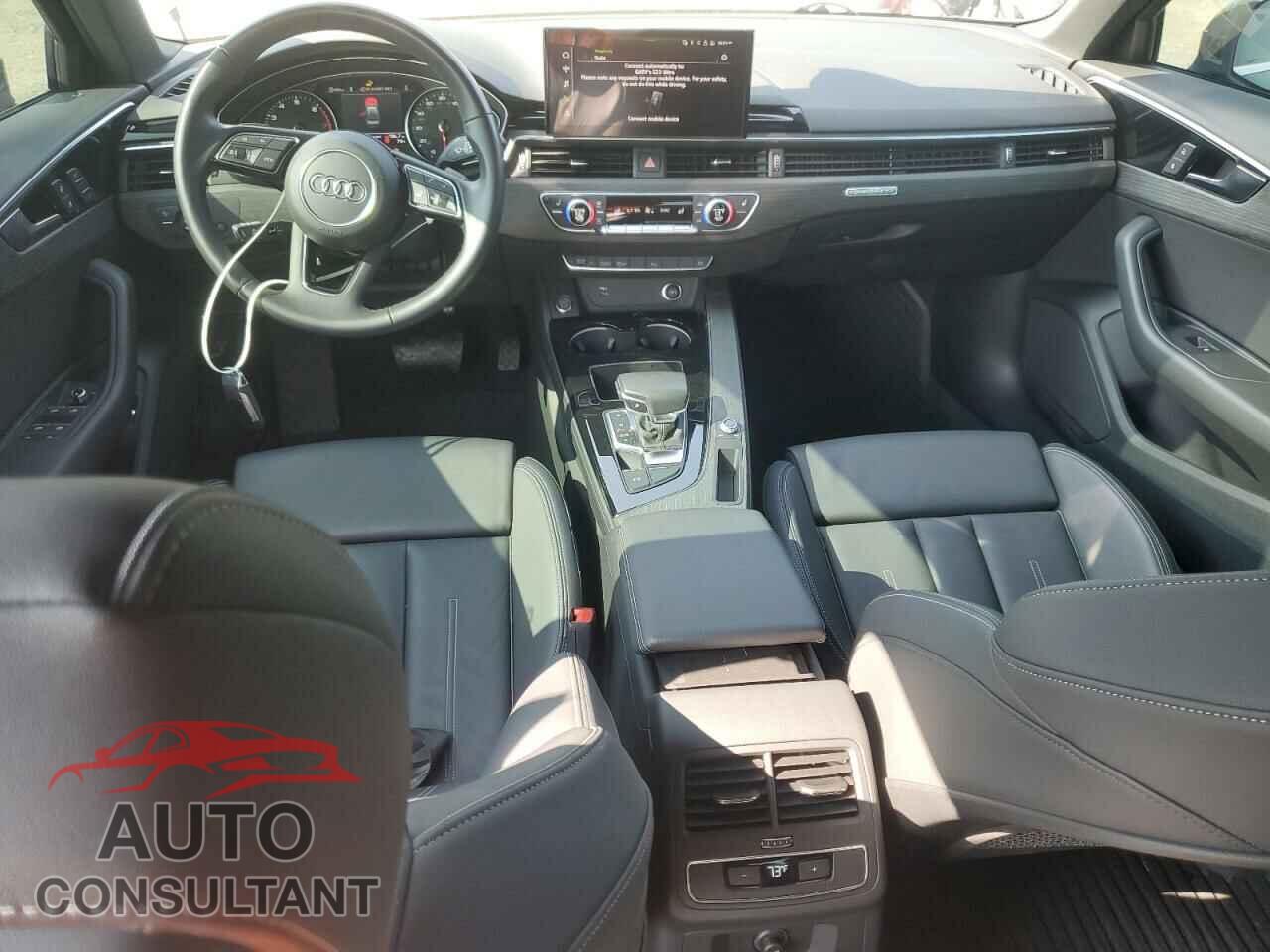 AUDI A4 2023 - WAUDAAF4XPN009927