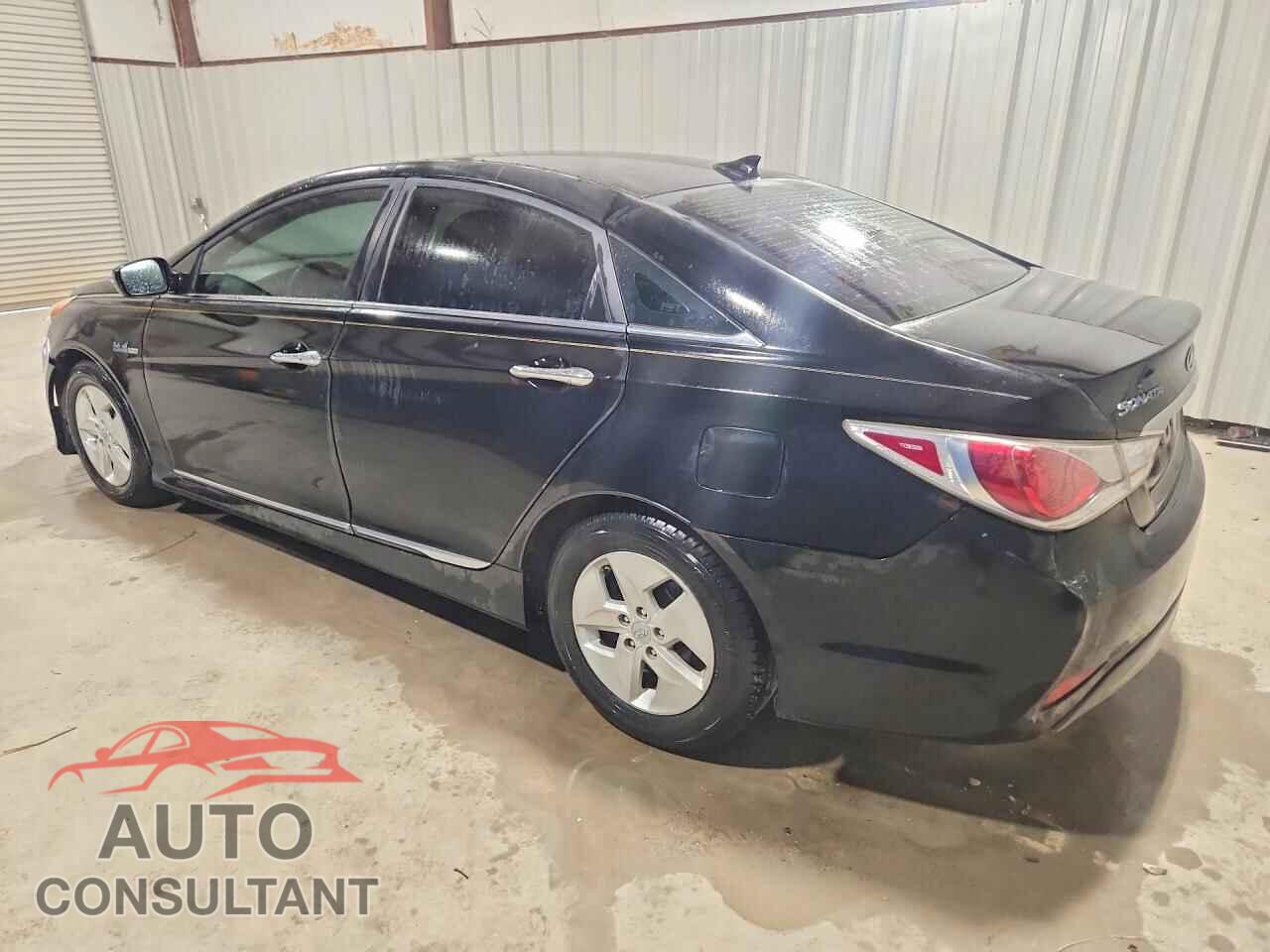 HYUNDAI SONATA 2012 - KMHEC4A41CA045528