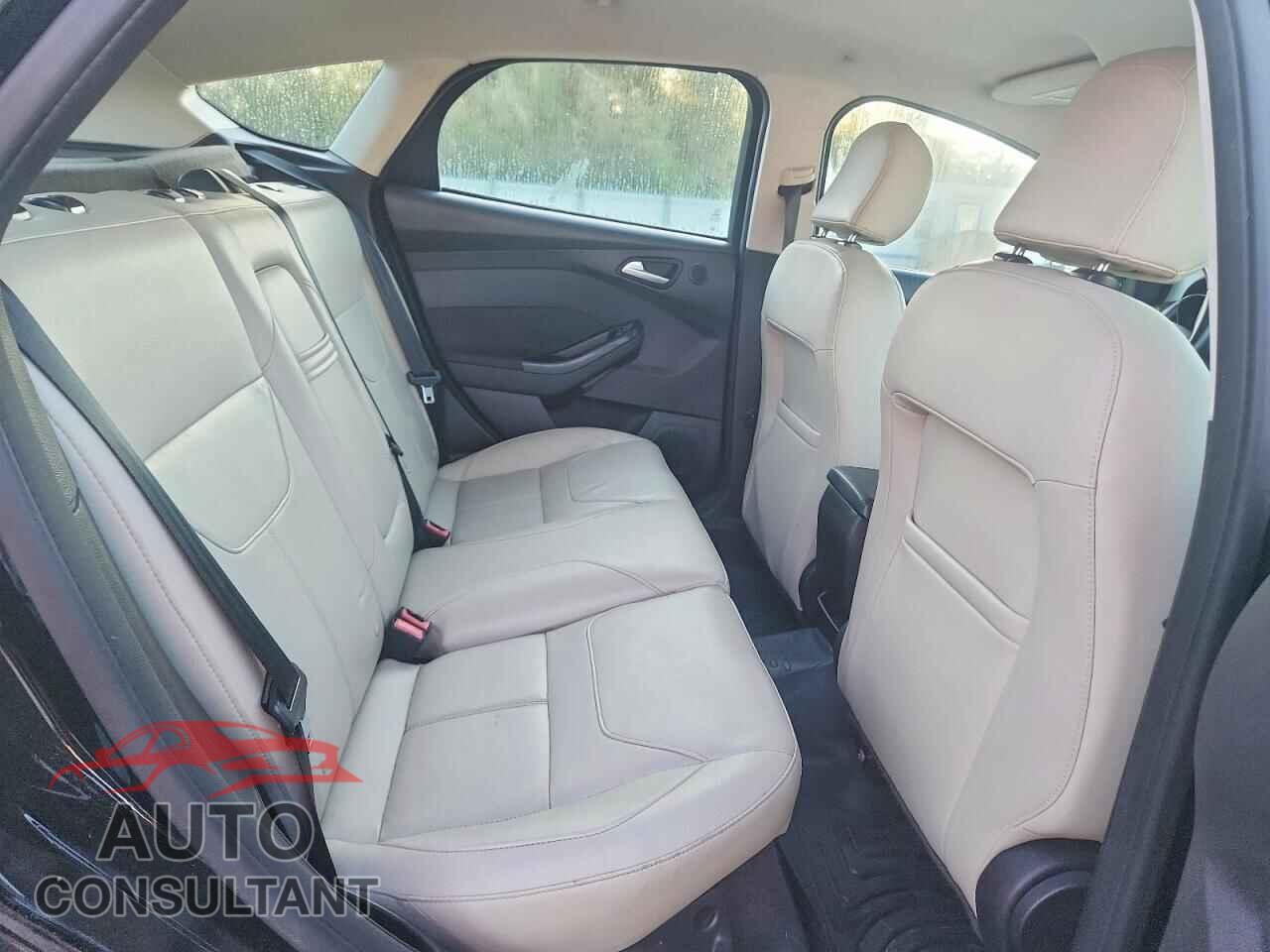 FORD FOCUS 2016 - 1FADP3N27GL307897