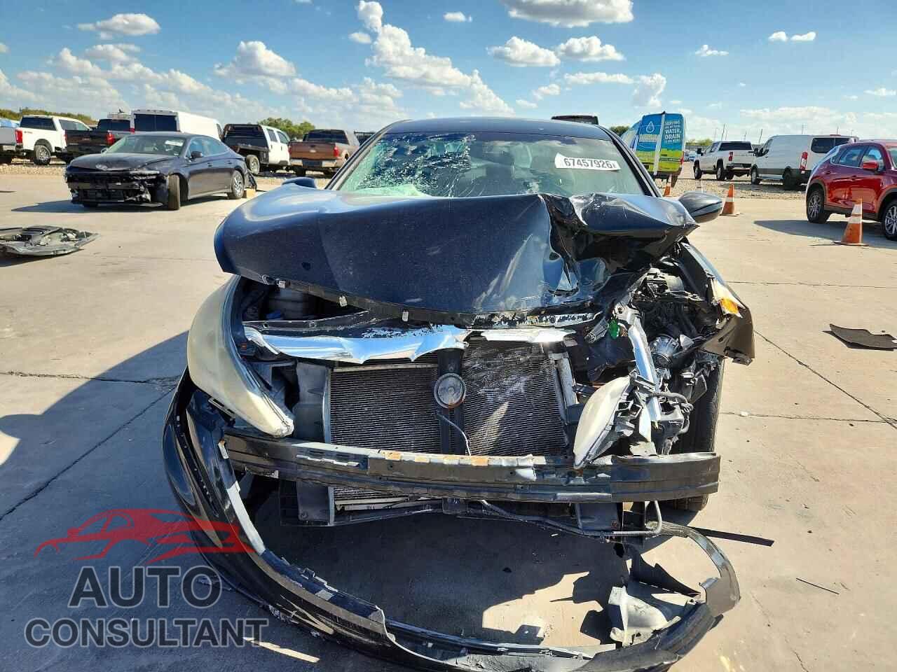 HYUNDAI SONATA 2011 - 5NPEC4ACXBH013695