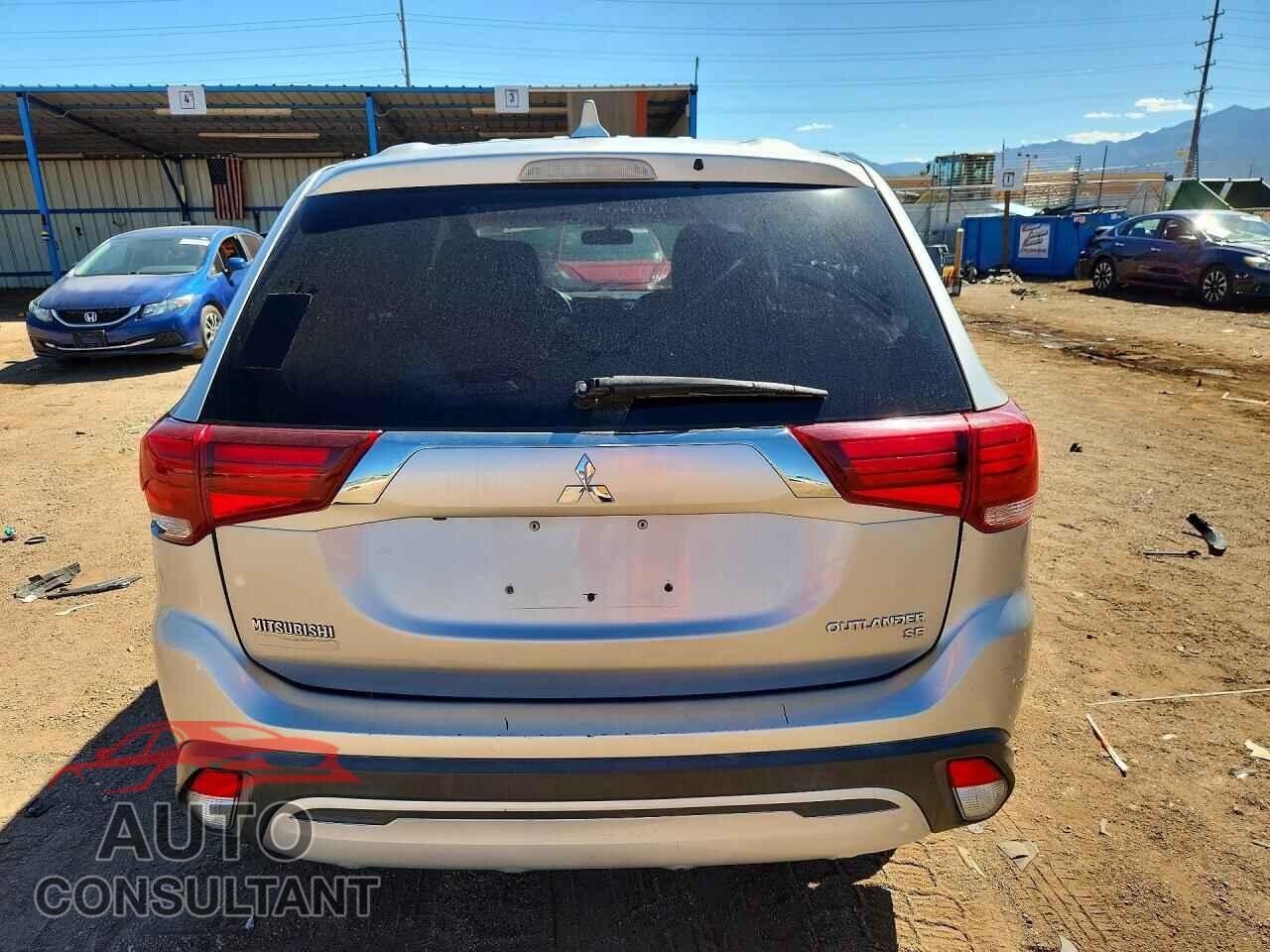MITSUBISHI OUTLANDER 2019 - JA4AD3A30KZ042650