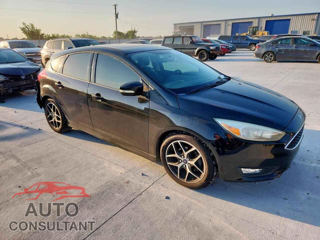 FORD FOCUS 2015 - 1FADP3K26FL305688