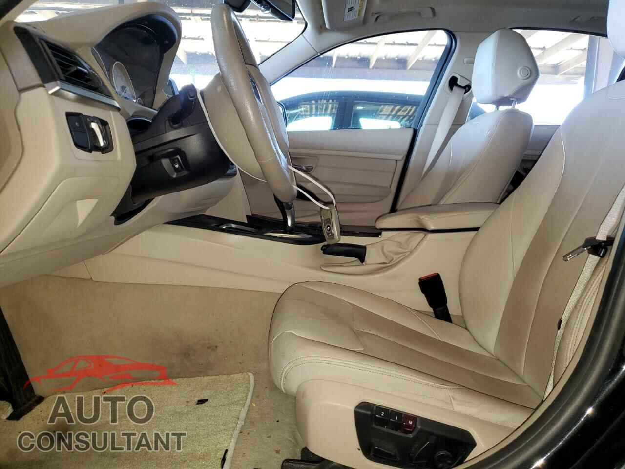 BMW 3 SERIES 2012 - WBA3C1C51CF434458