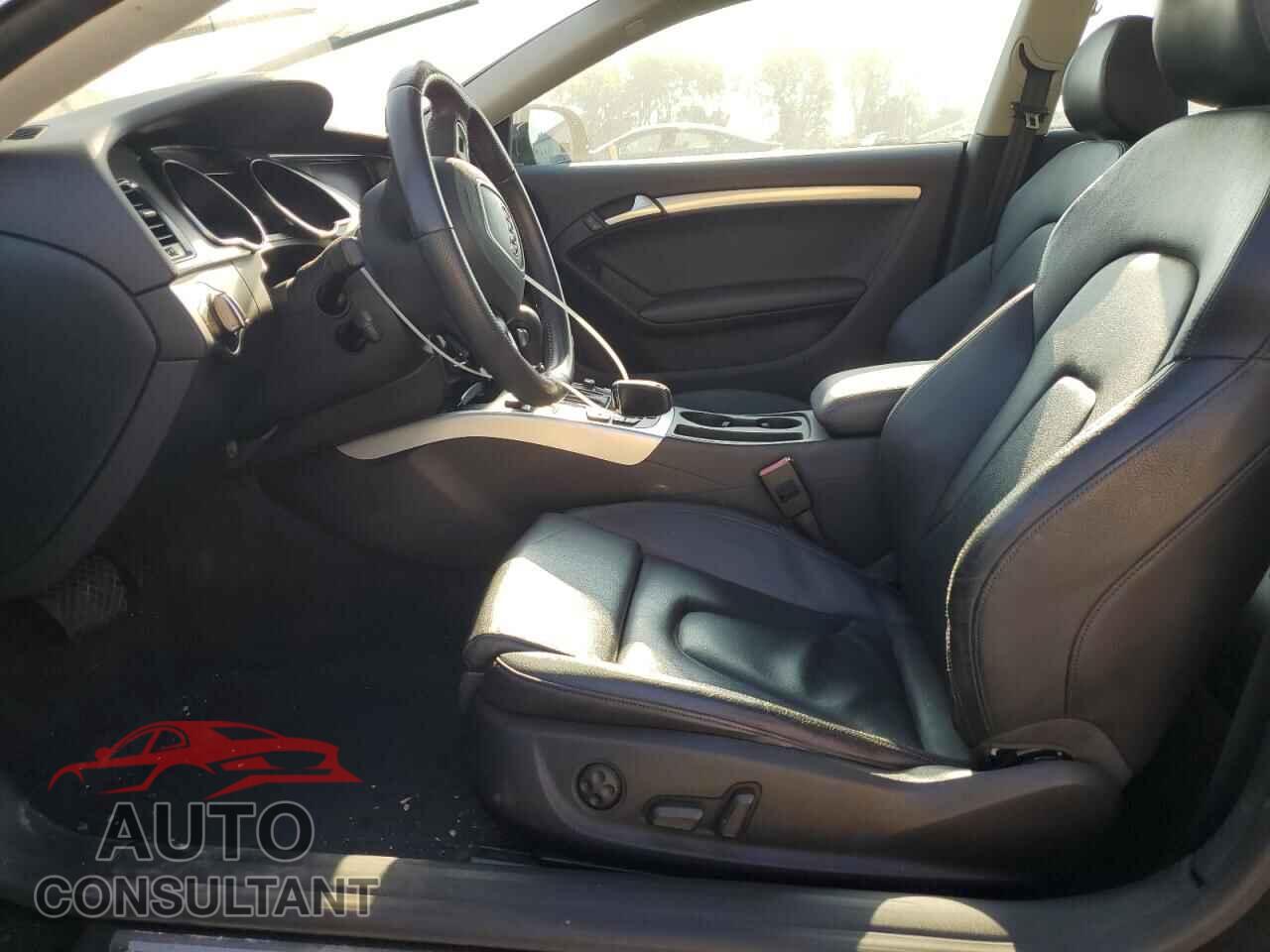 AUDI A5 2012 - WAULFAFR2CA034380