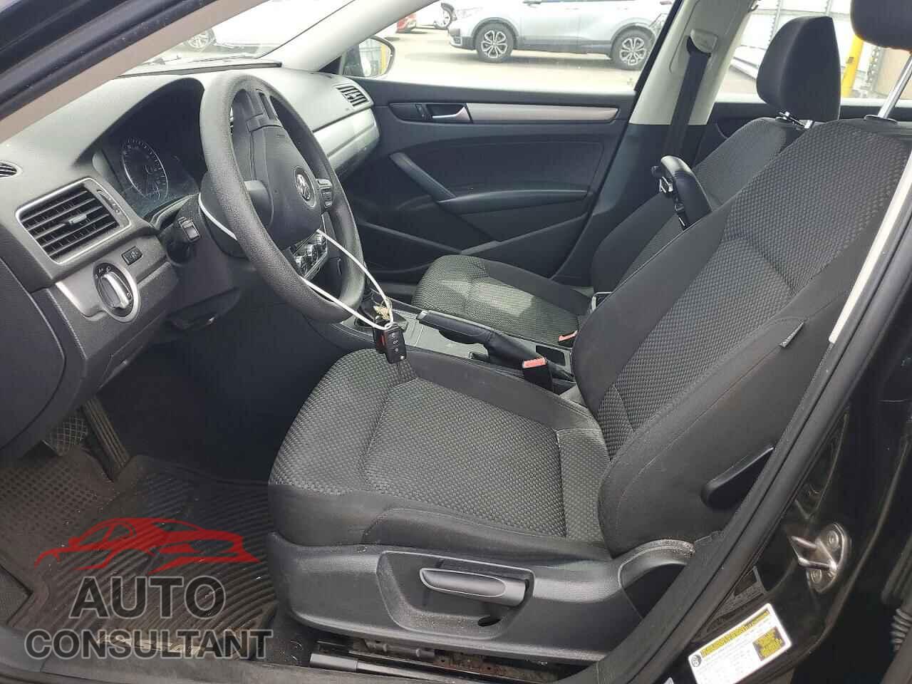 VOLKSWAGEN PASSAT 2012 - 1VWAP7A39CC081453
