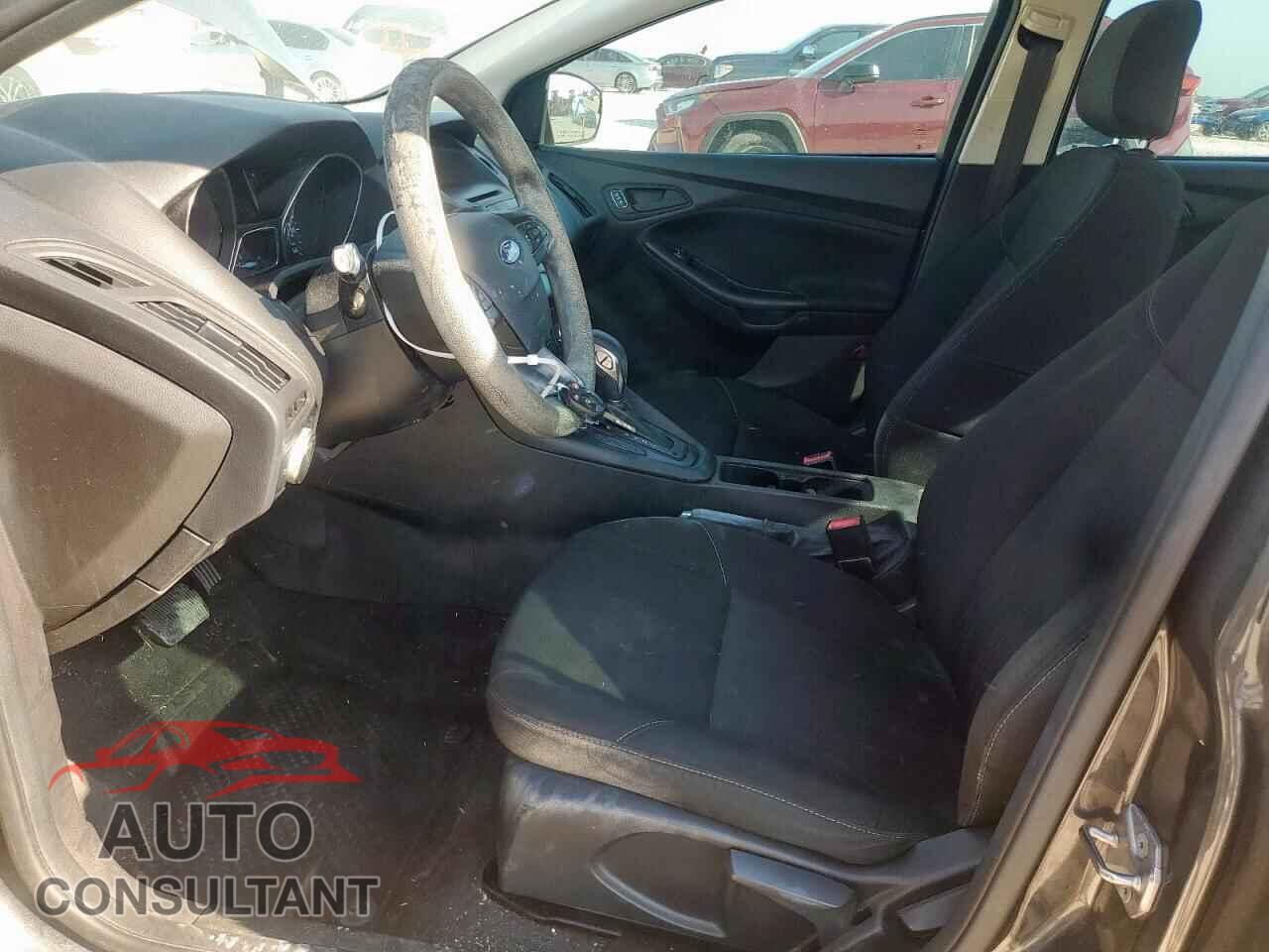 FORD FOCUS 2017 - 1FADP3E26HL307567