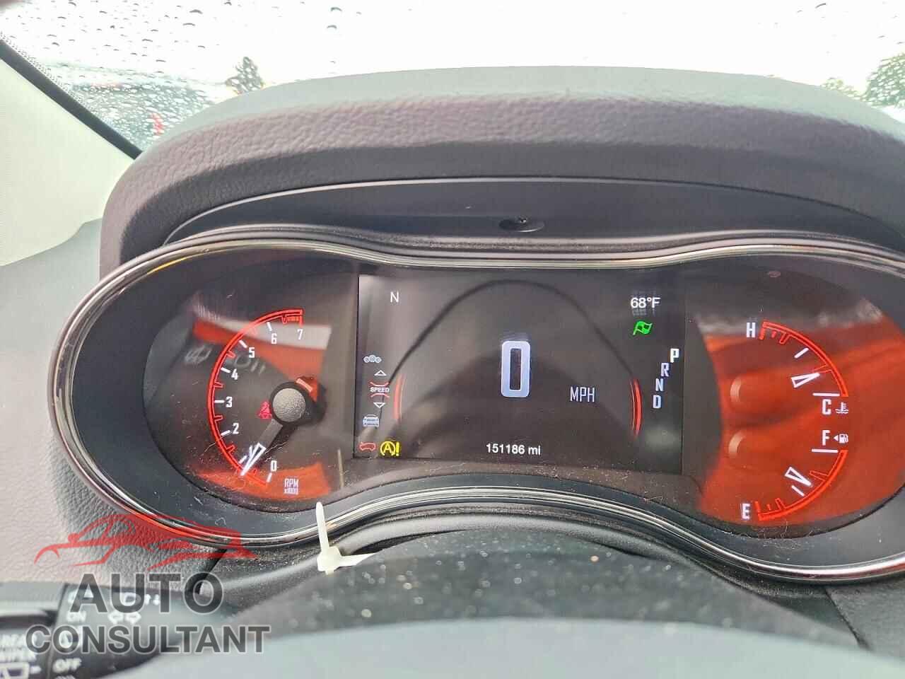 DODGE DURANGO 2018 - 1C4RDJDGXJC184355