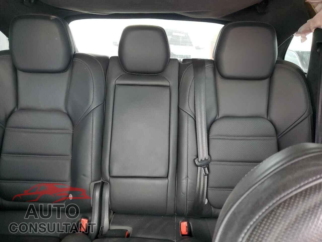PORSCHE CAYENNE 2013 - WP1AD2A23DLA74424