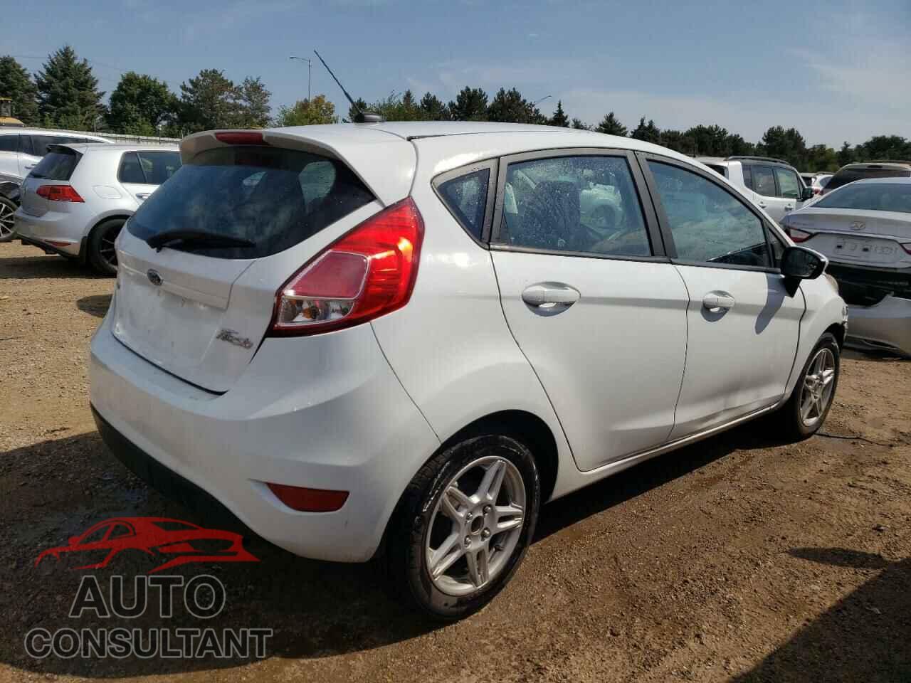 FORD FIESTA 2017 - 3FADP4EJ0HM131949