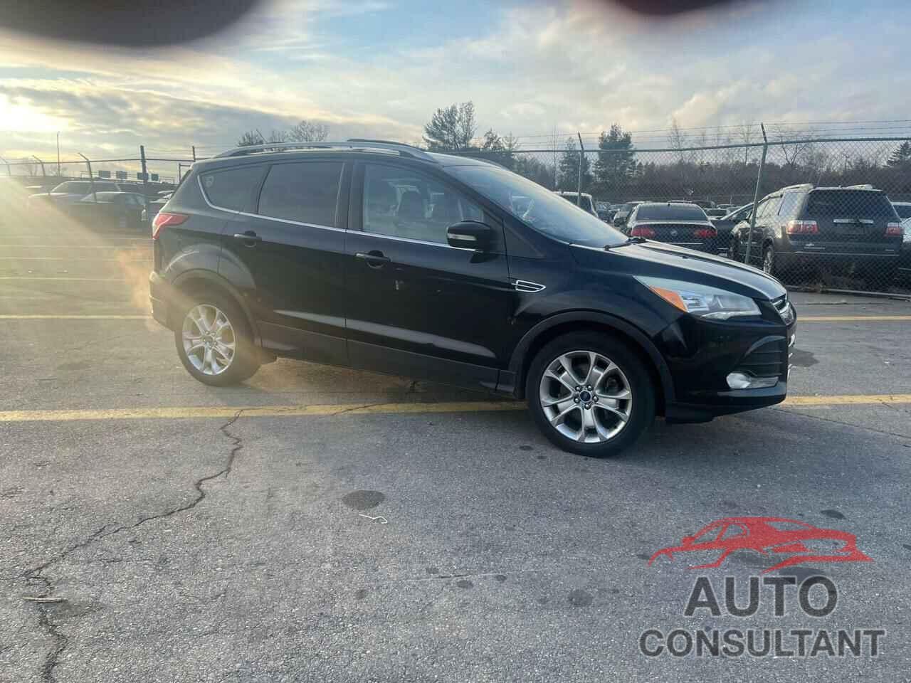 FORD ESCAPE 2016 - 1FMCU9J95GUA72135