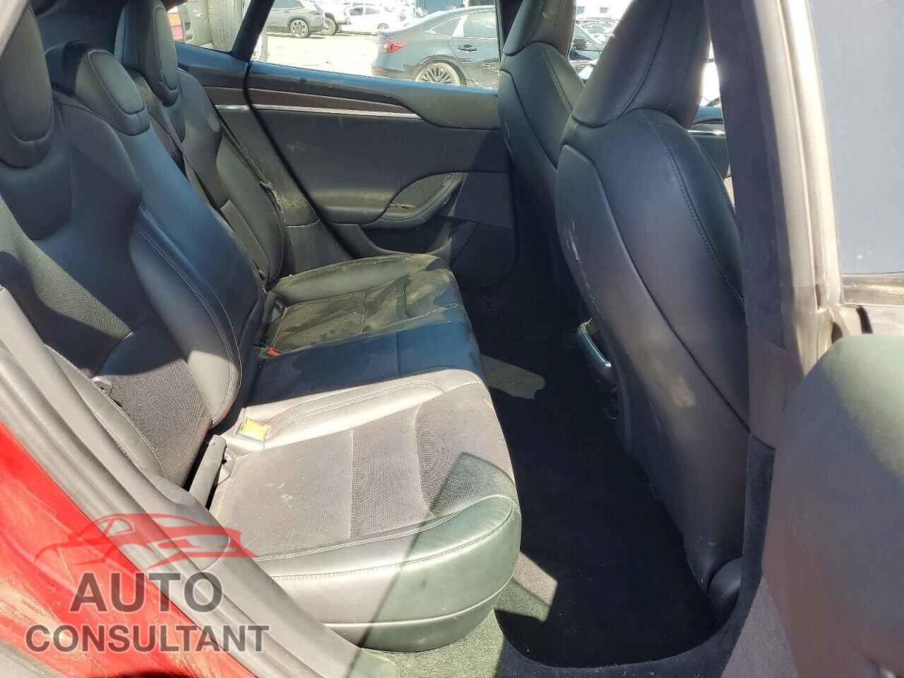 TESLA MODEL S 2023 - 5YJSA1E55PF525924