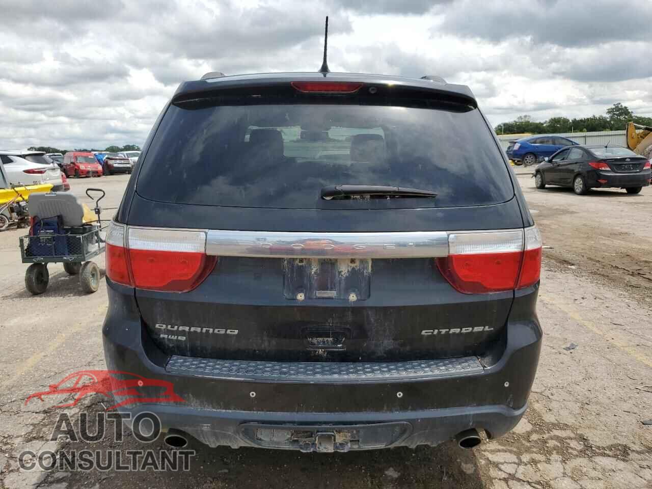 DODGE DURANGO 2013 - 1C4SDJET7DC528936