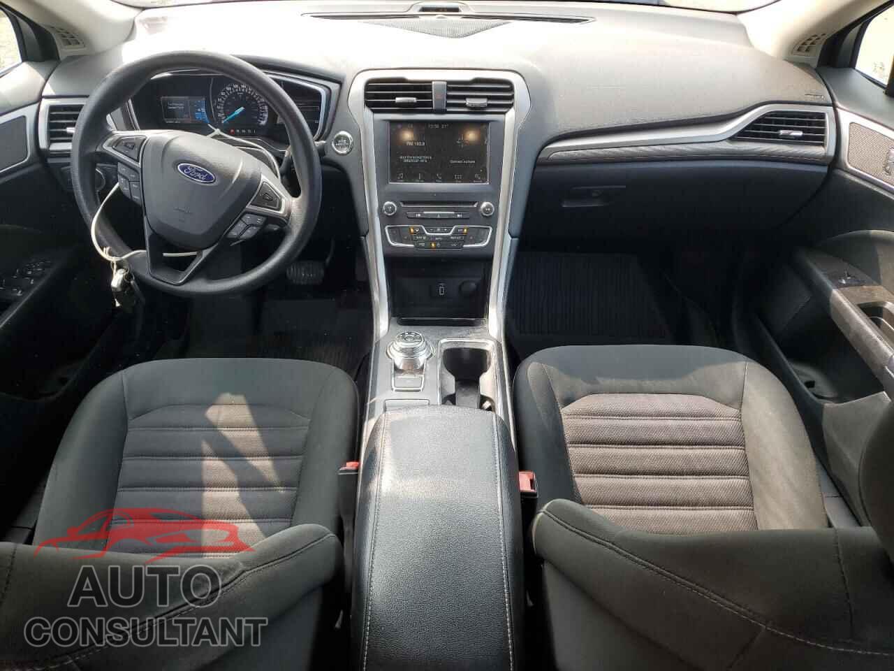 FORD FUSION 2017 - 3FA6P0H77HR172745
