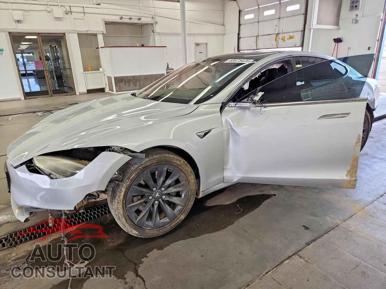 TESLA MODEL S 2018 - 5YJSA1E23JF247408