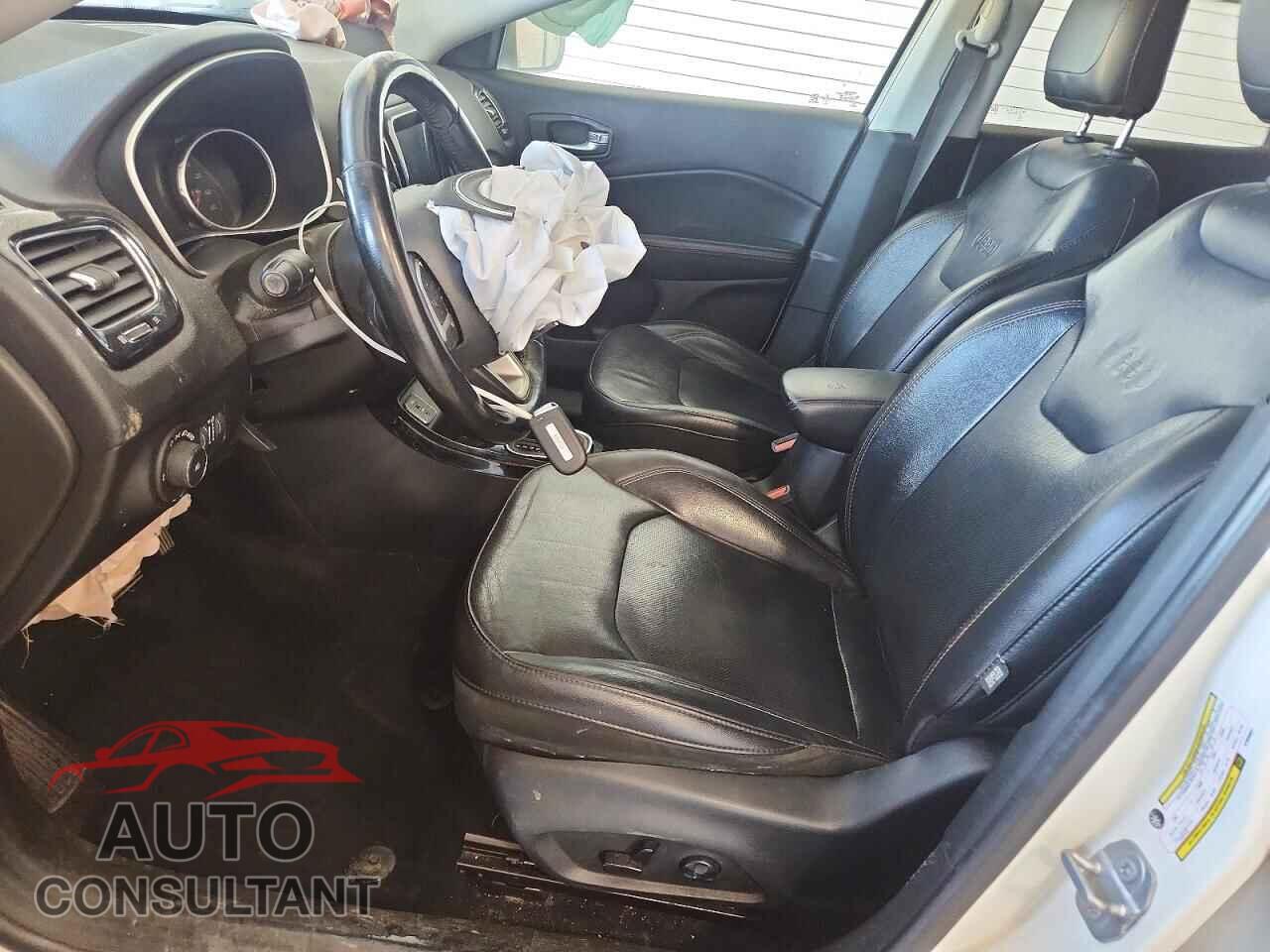 JEEP COMPASS 2019 - 3C4NJCCB6KT659997