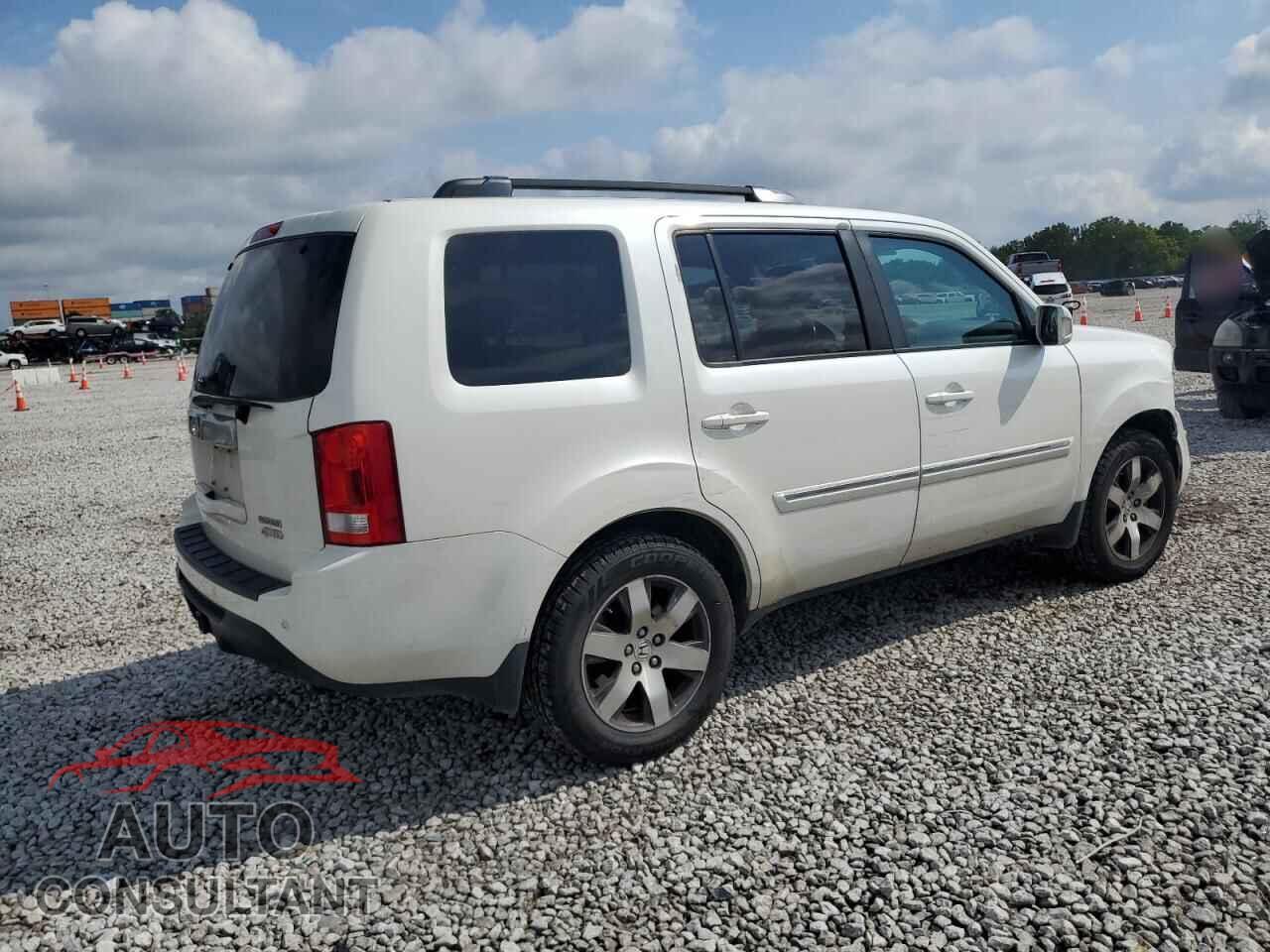 HONDA PILOT 2013 - 5FNYF4H93DB017362