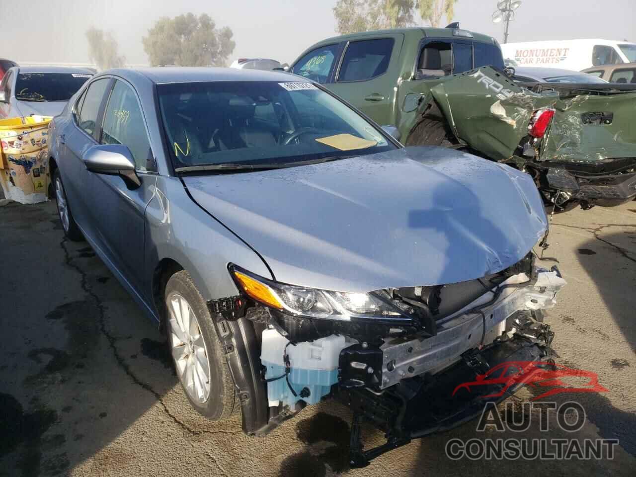 TOYOTA CAMRY 2018 - 4T1B11HK8JU665817