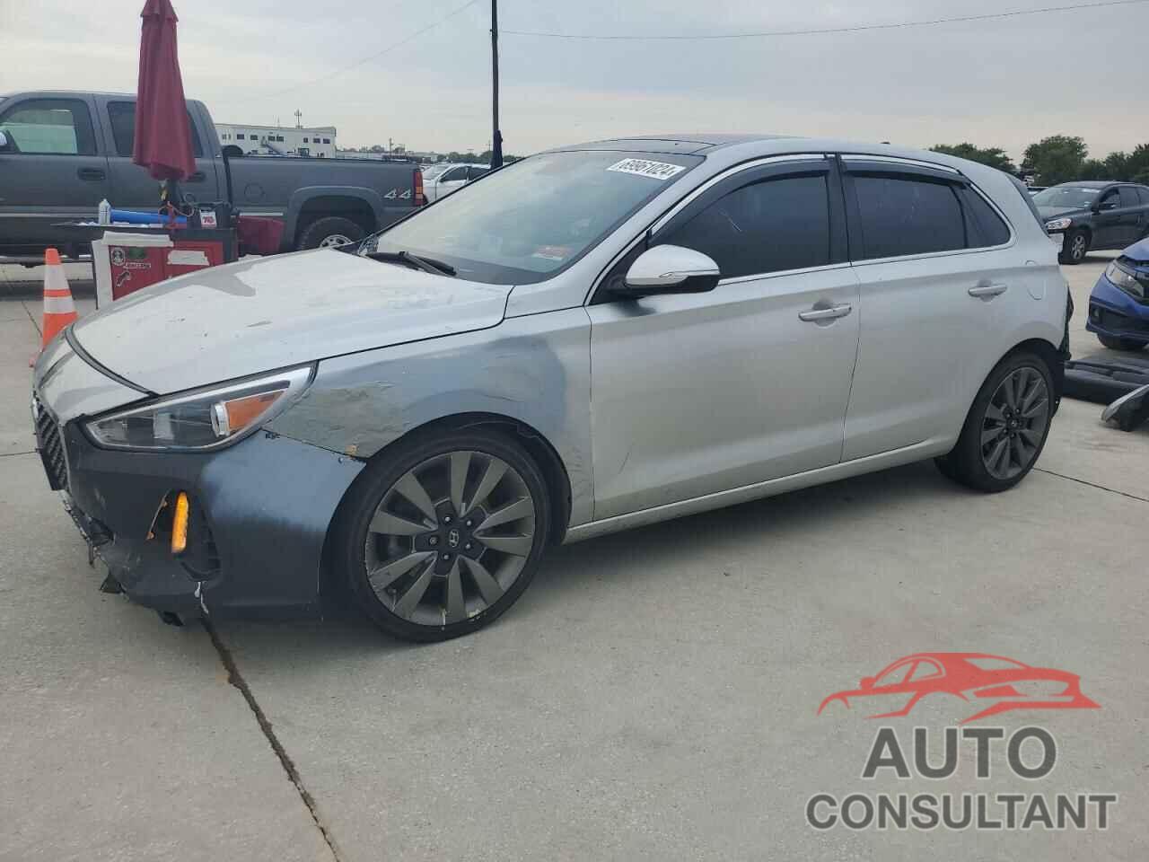 HYUNDAI ELANTRA 2018 - KMHH55LC2JU027116