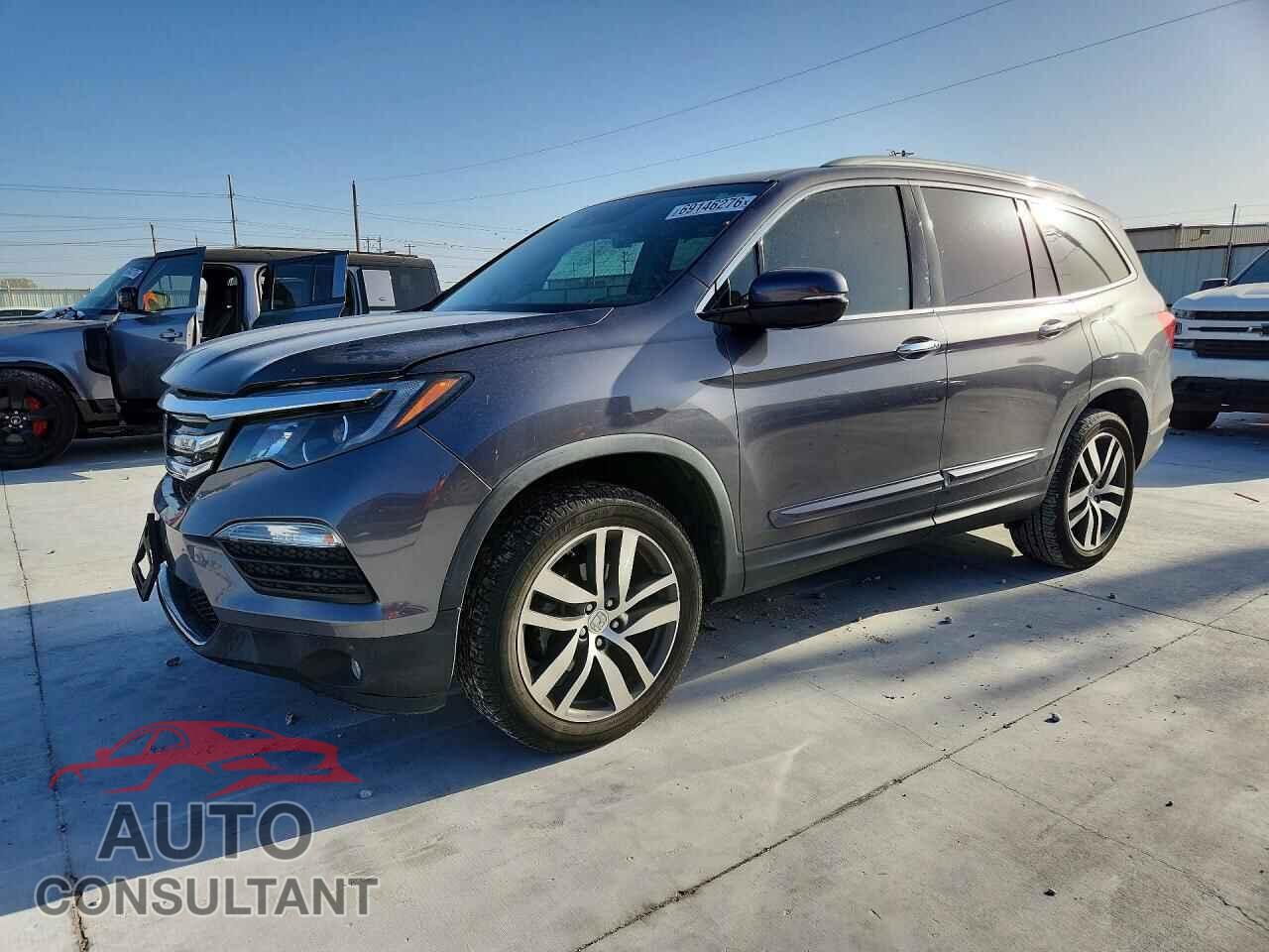 HONDA PILOT 2017 - 5FNYF6H03HB033208