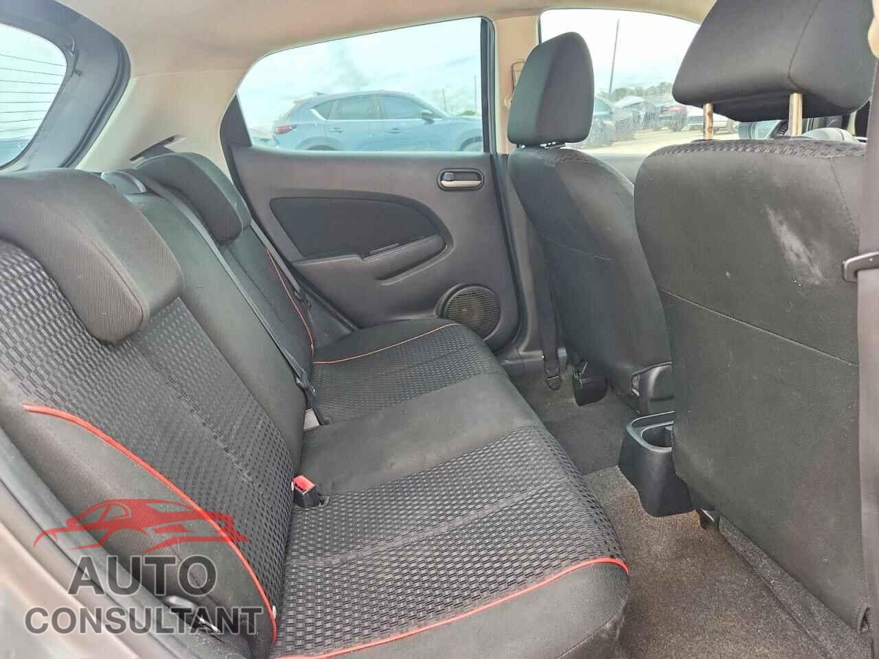 MAZDA 2 2013 - JM1DE1LY4D0160804