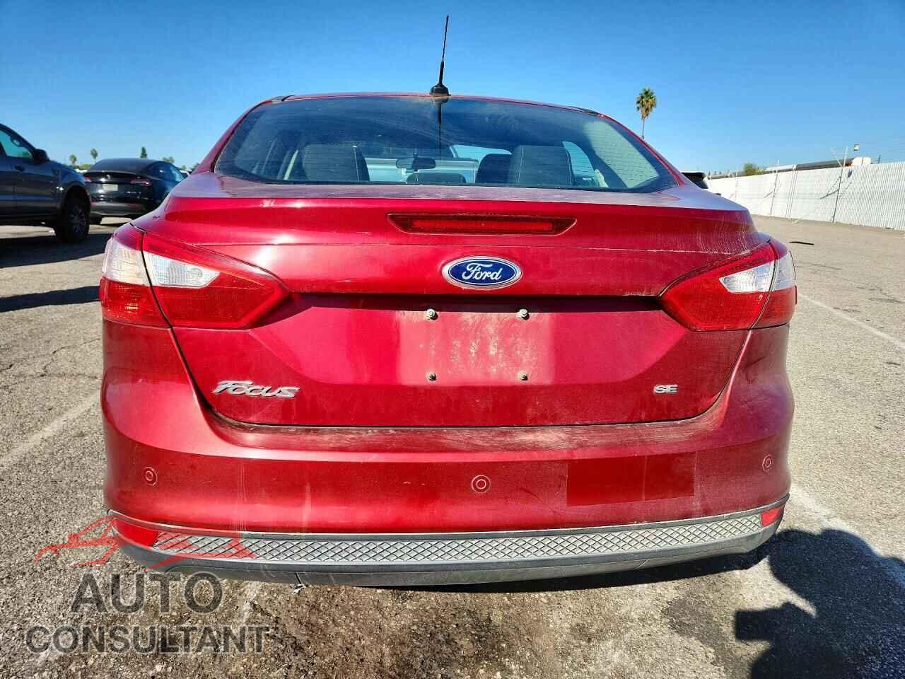 FORD FOCUS 2014 - 1FADP3F20EL144280