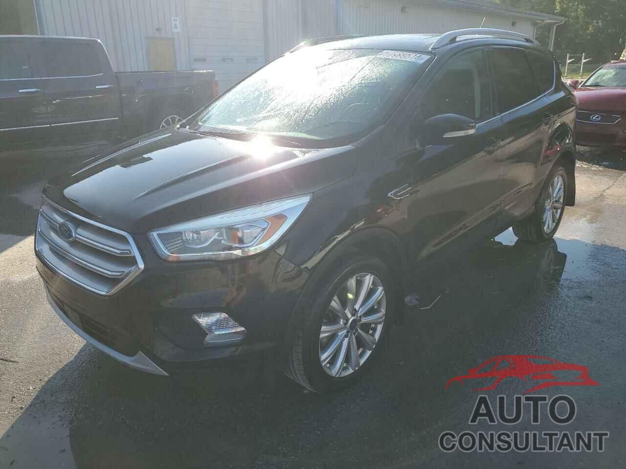 FORD ESCAPE 2017 - 1FMCU9J91HUC66629