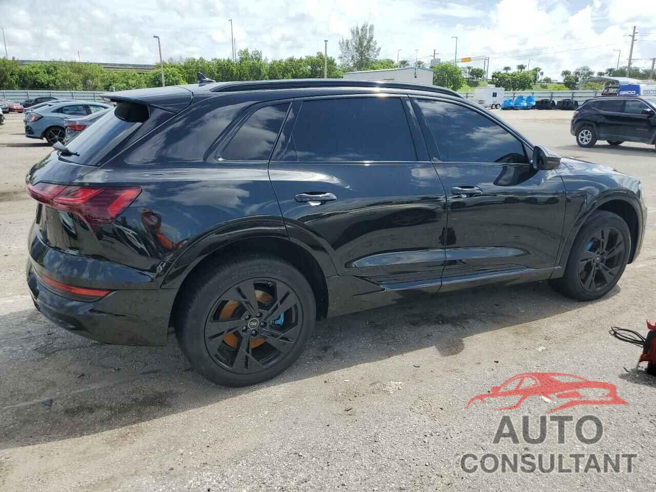 AUDI E-TRON 2022 - WA1LAAGE2NB027885
