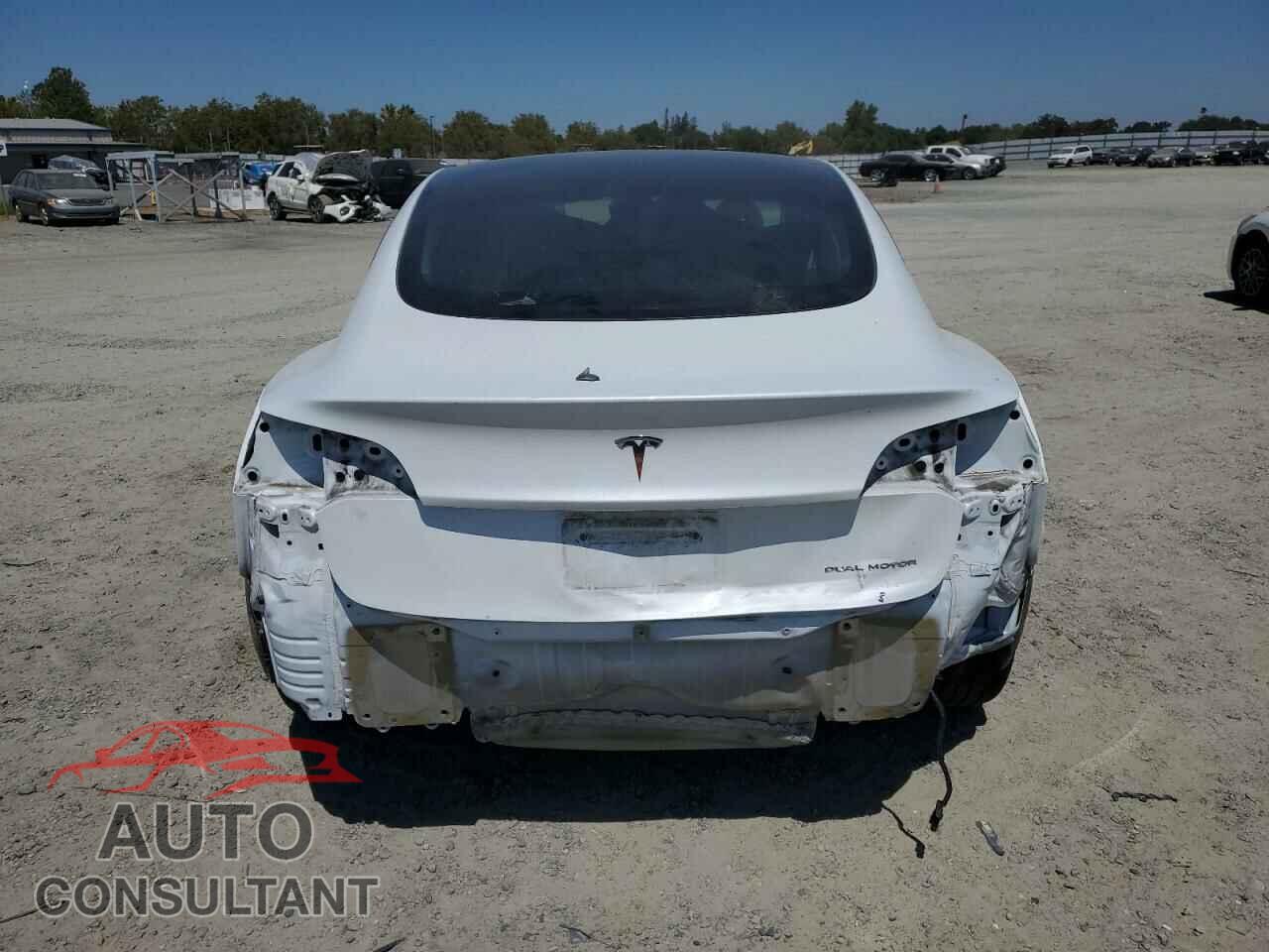 TESLA MODEL 3 2023 - 5YJ3E1EB4PF456514