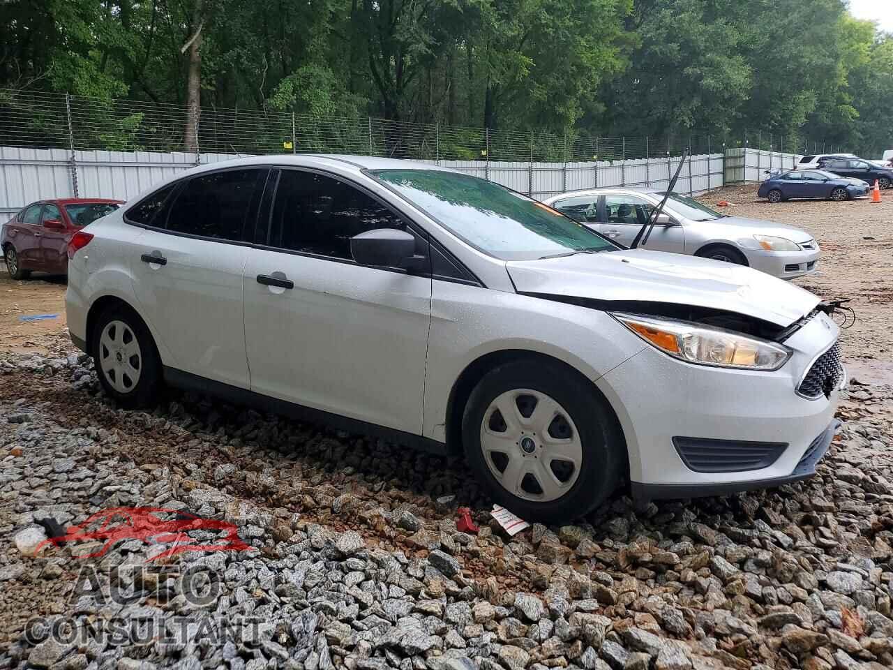 FORD FOCUS 2017 - 1FADP3E20HL239492
