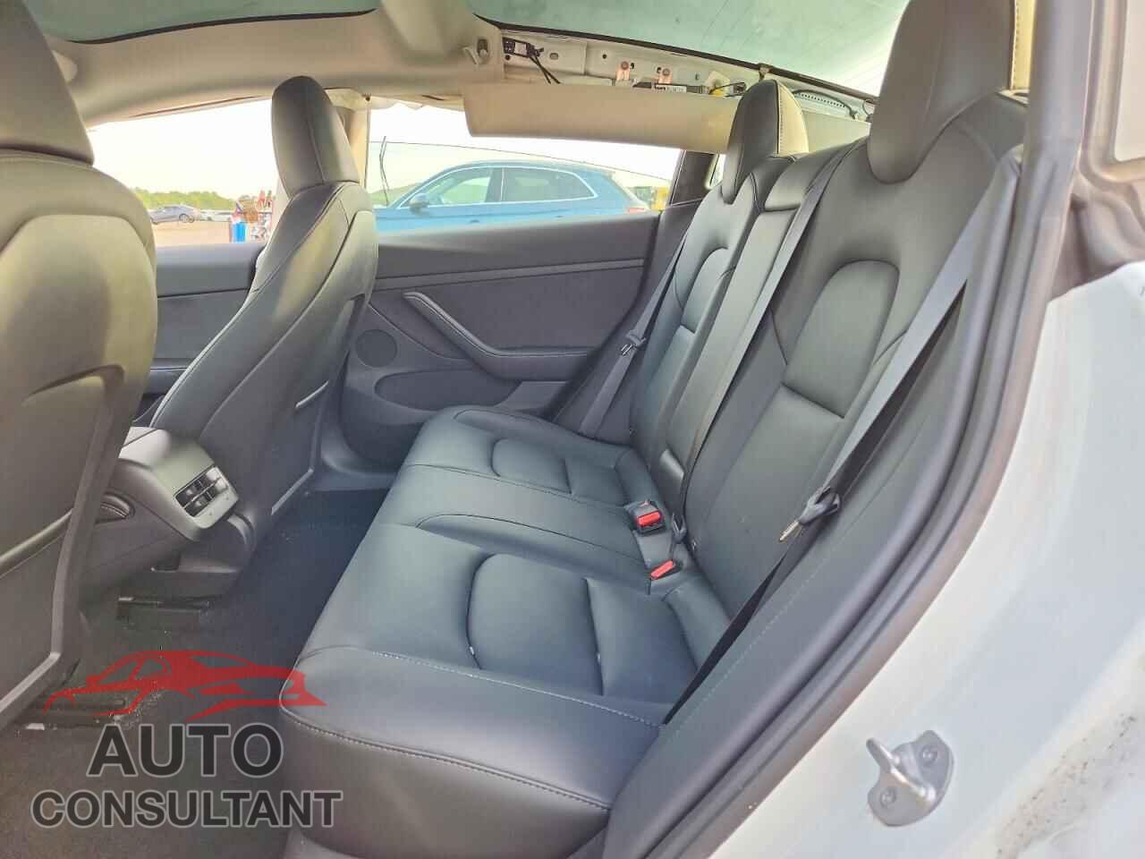 TESLA MODEL 3 2023 - 5YJ3E1EB7PF679422