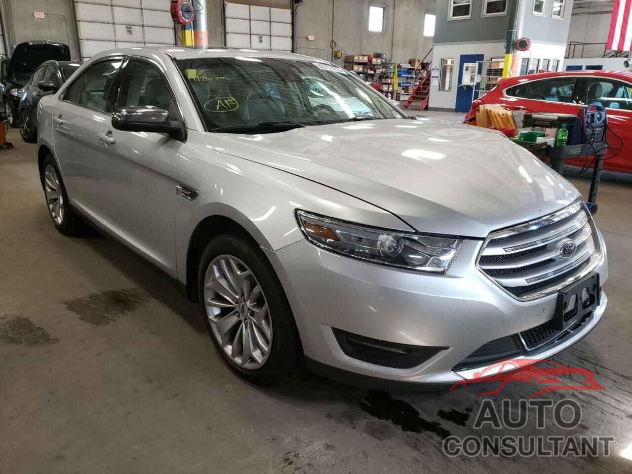 FORD TAURUS 2018 - 1FAHP2F88JG126287