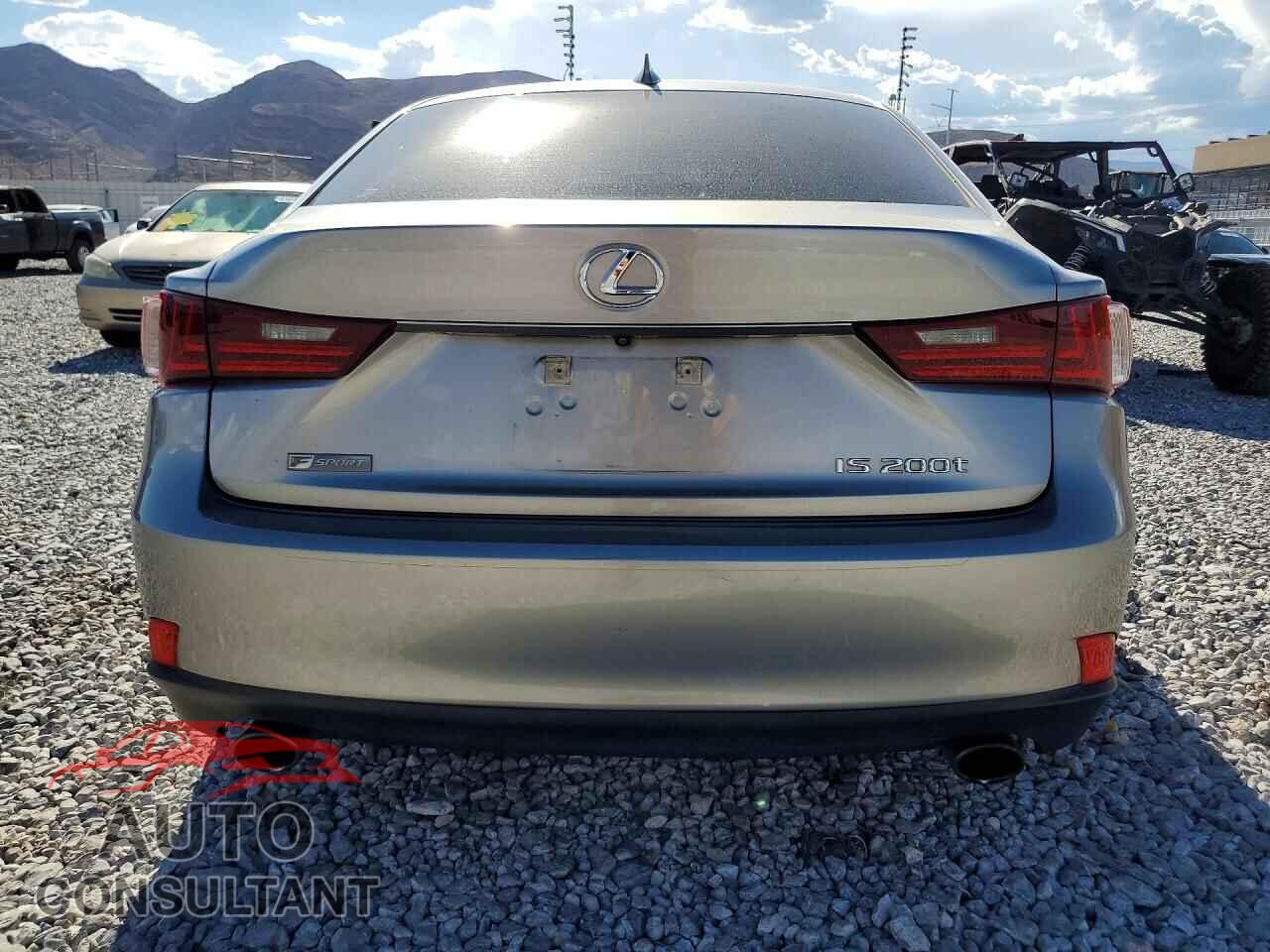 LEXUS IS 2016 - JTHBA1D20G5004746