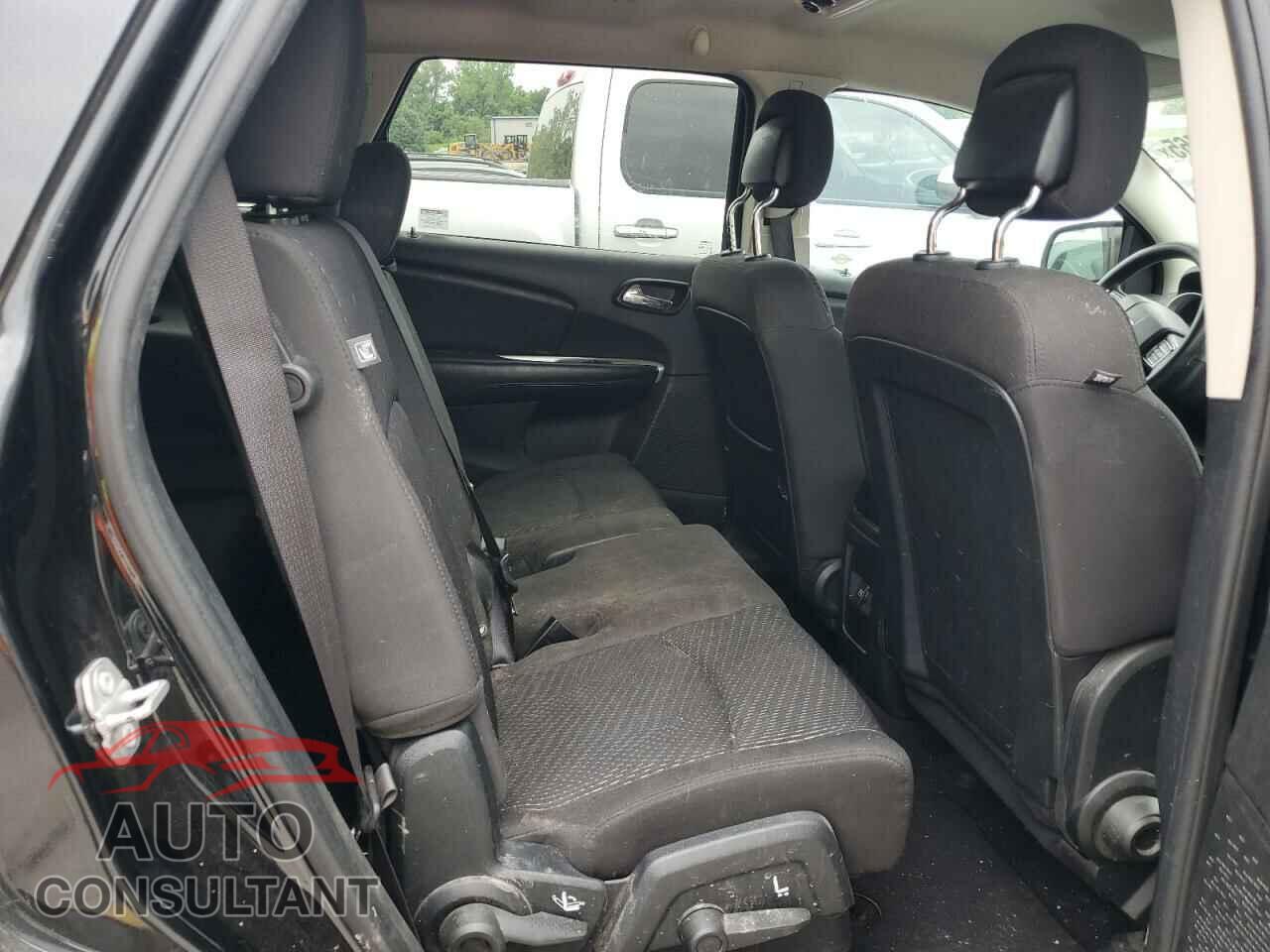 DODGE JOURNEY 2017 - 3C4PDCBG8HT537745