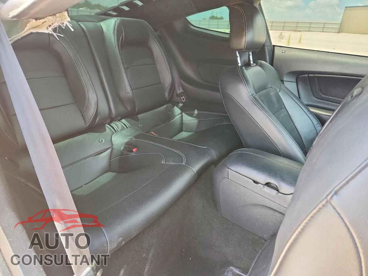 FORD MUSTANG 2018 - 1FA6P8CF3J5100284