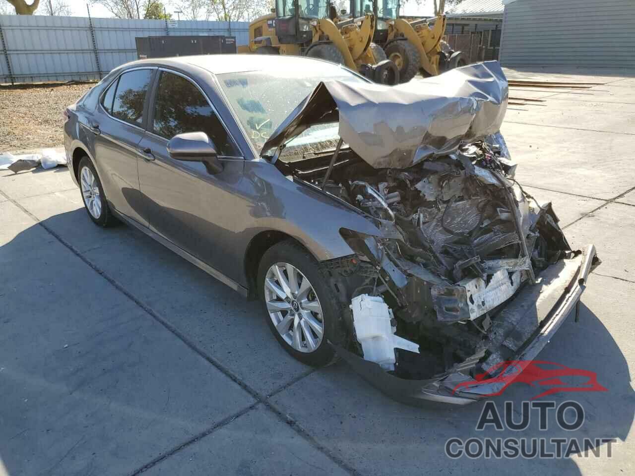 TOYOTA CAMRY 2018 - 4T1B11HK7JU515309