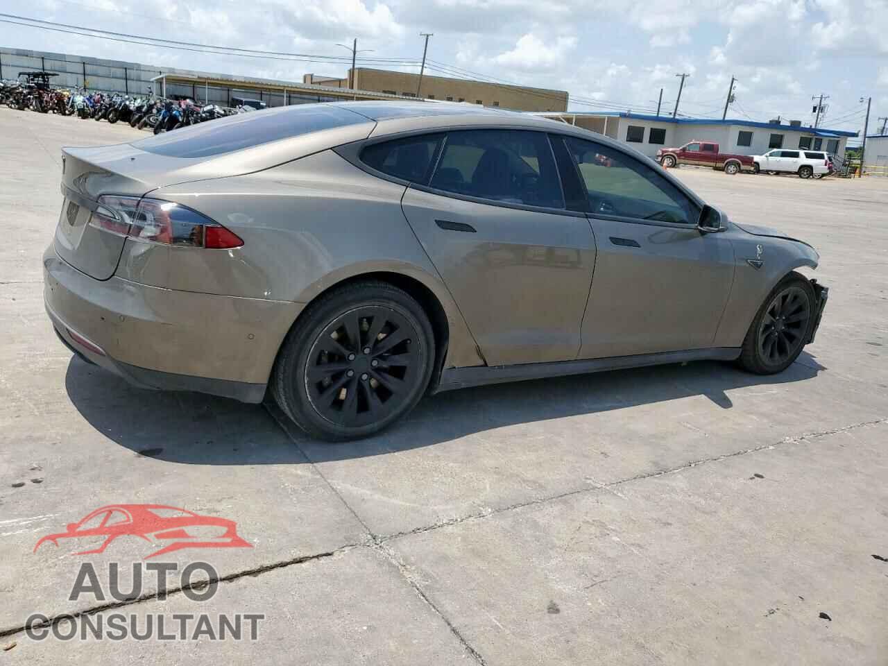 TESLA MODEL S 2015 - 5YJSA1H22FF093275
