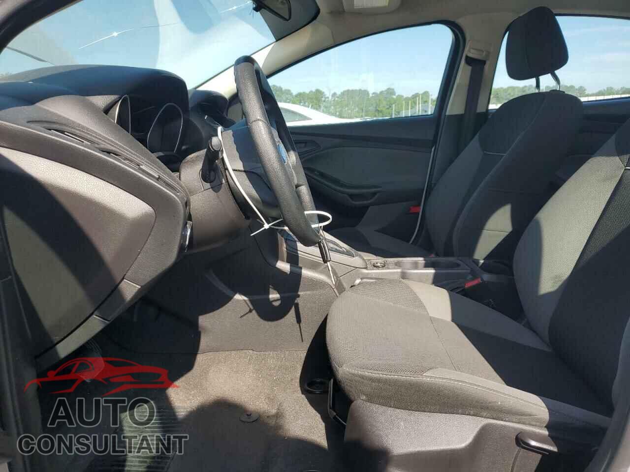 FORD FOCUS 2014 - 1FADP3E21EL306516