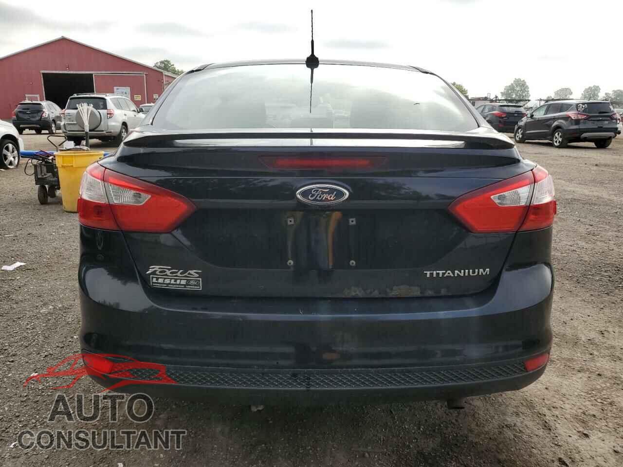 FORD FOCUS 2012 - 1FAHP3J28CL246013