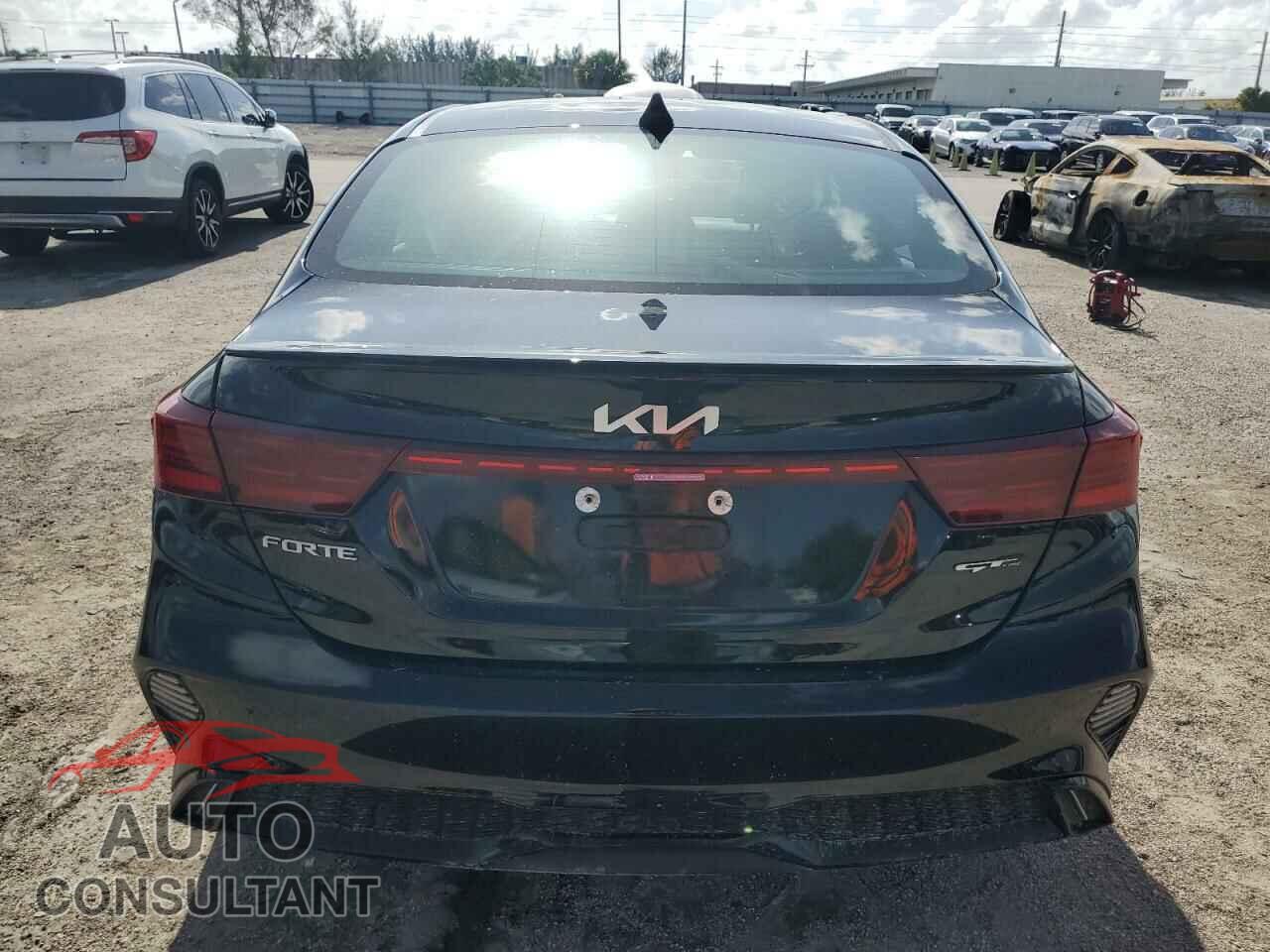 KIA FORTE 2023 - 3KPF54AD8PE576604