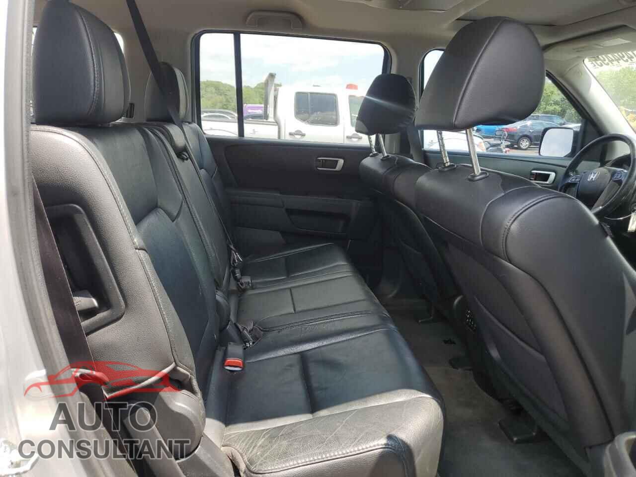 HONDA PILOT 2013 - 5FNYF4H66DB084723