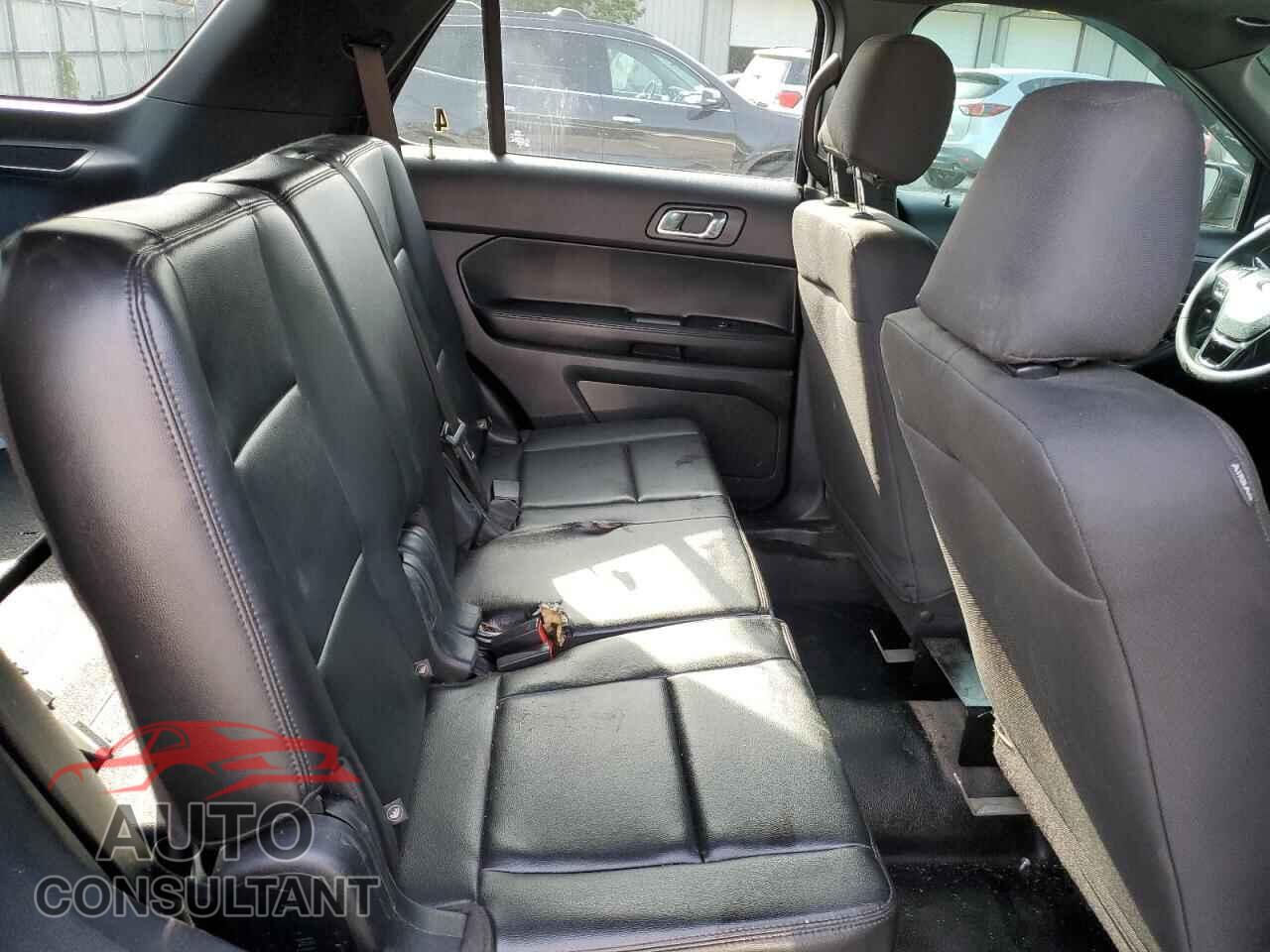 FORD EXPLORER 2018 - 1FM5K8AR8JGB47764
