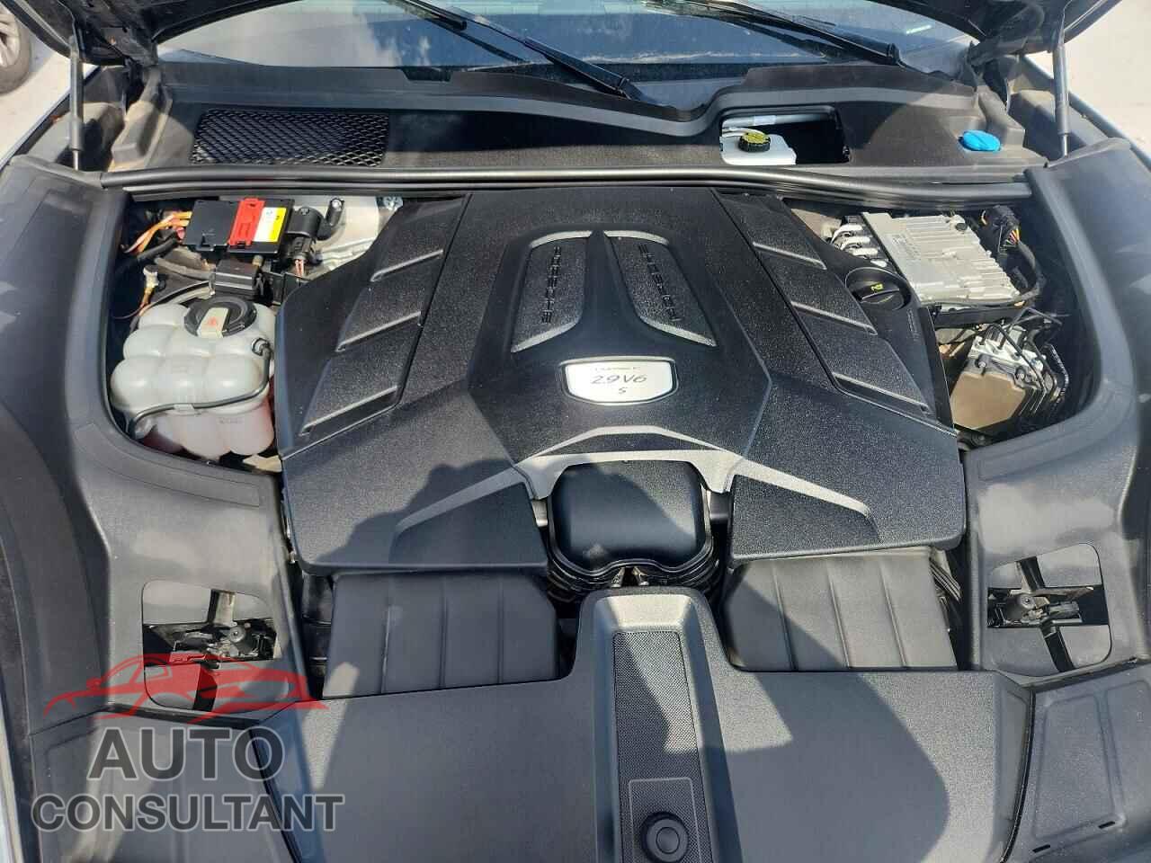PORSCHE CAYENNE 2019 - WP1AB2AY0KDA61552