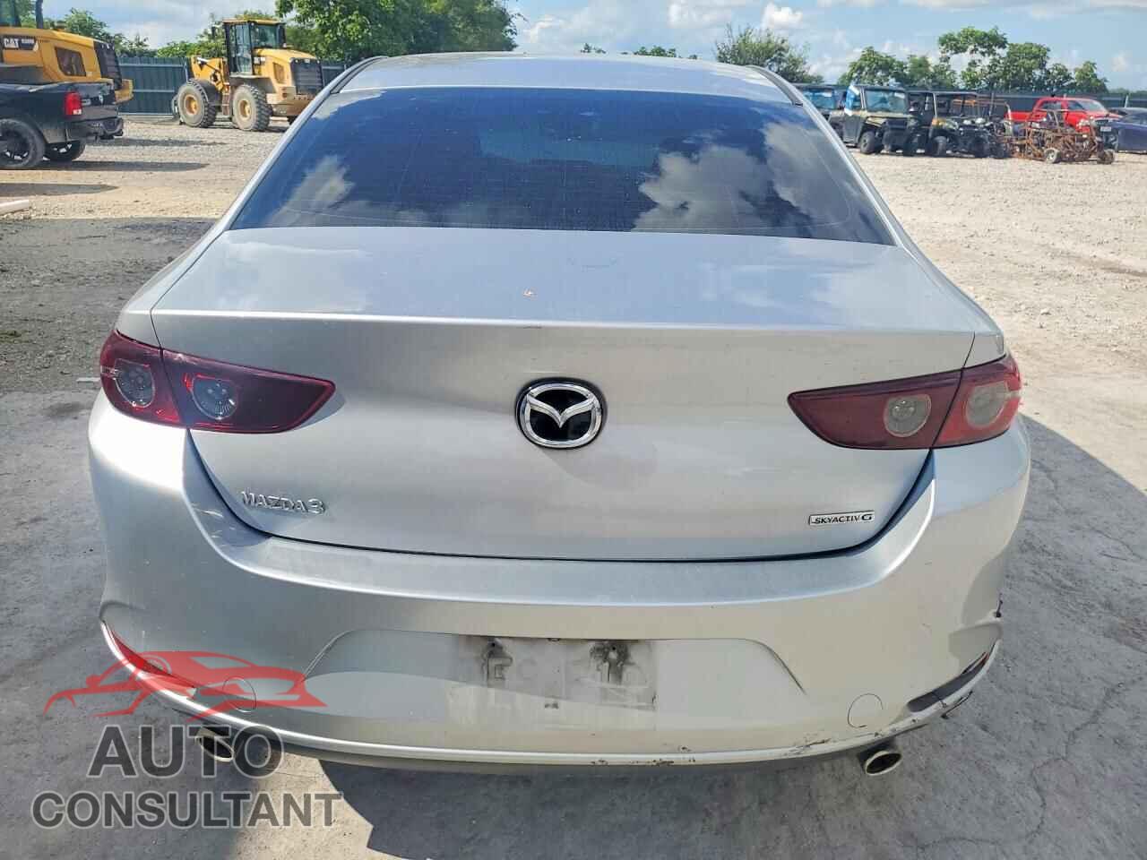MAZDA 3 2021 - JM1BPAA73M1334111