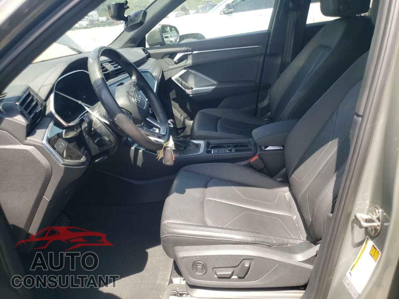 AUDI Q3 2022 - WA1EECF34N1067979