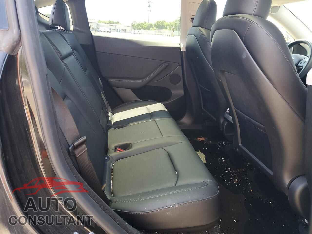 TESLA MODEL Y 2023 - 7SAYGDED5PF932811