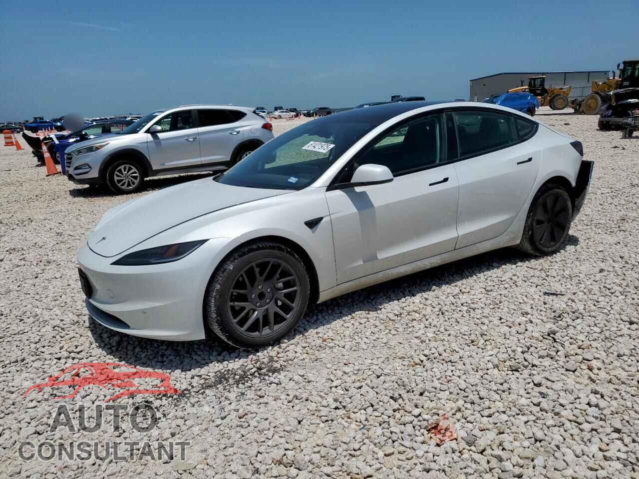 TESLA MODEL 3 2024 - 5YJ3E1EA3RF762677