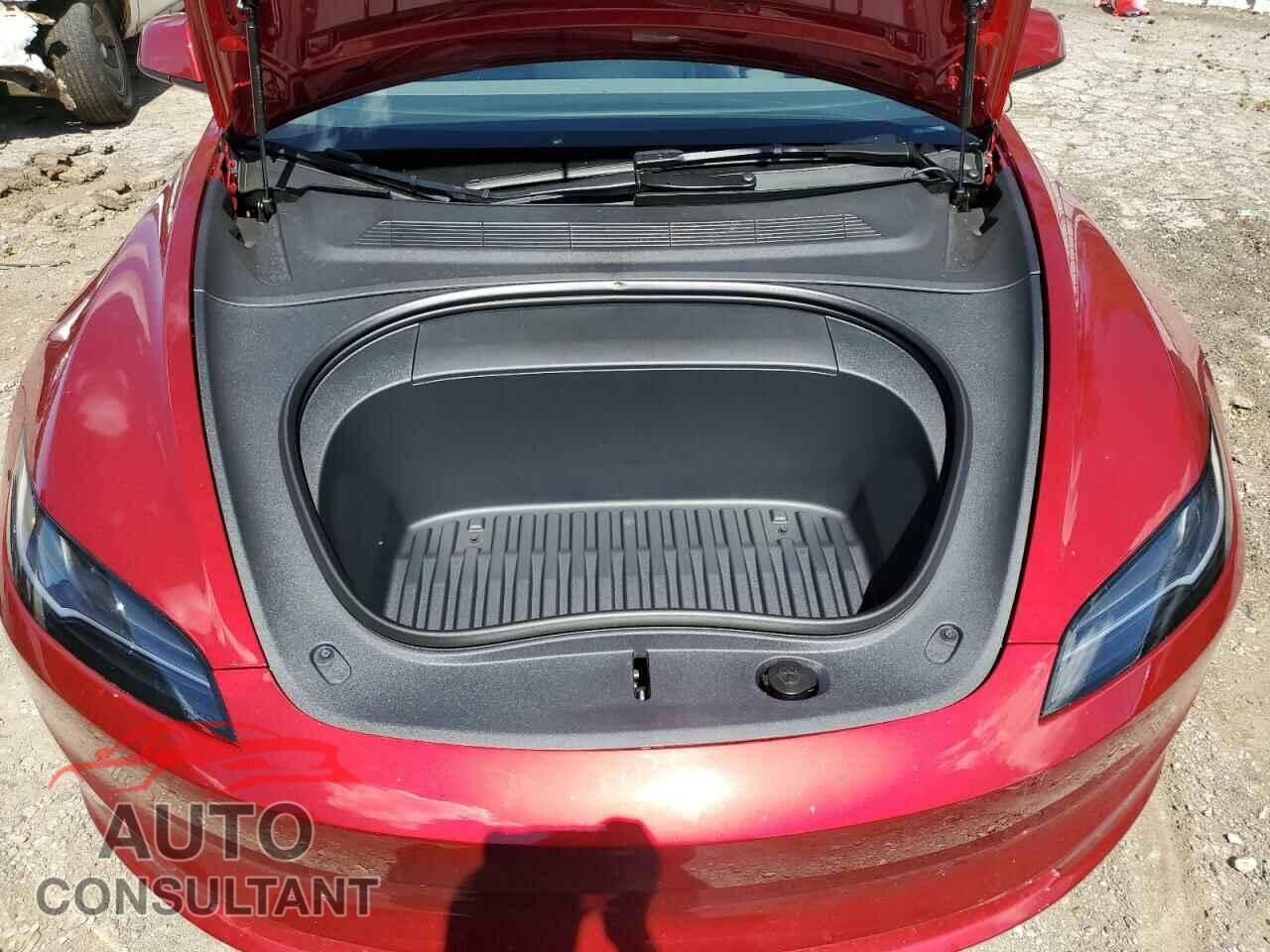 TESLA MODEL 3 2024 - 5YJ3E1EB9RF737761