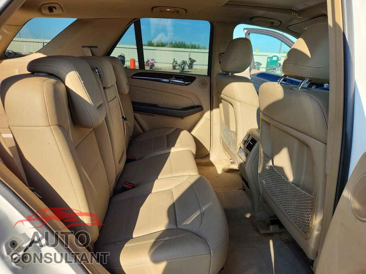 MERCEDES-BENZ M-CLASS 2015 - 4JGDA5JB9FA591875