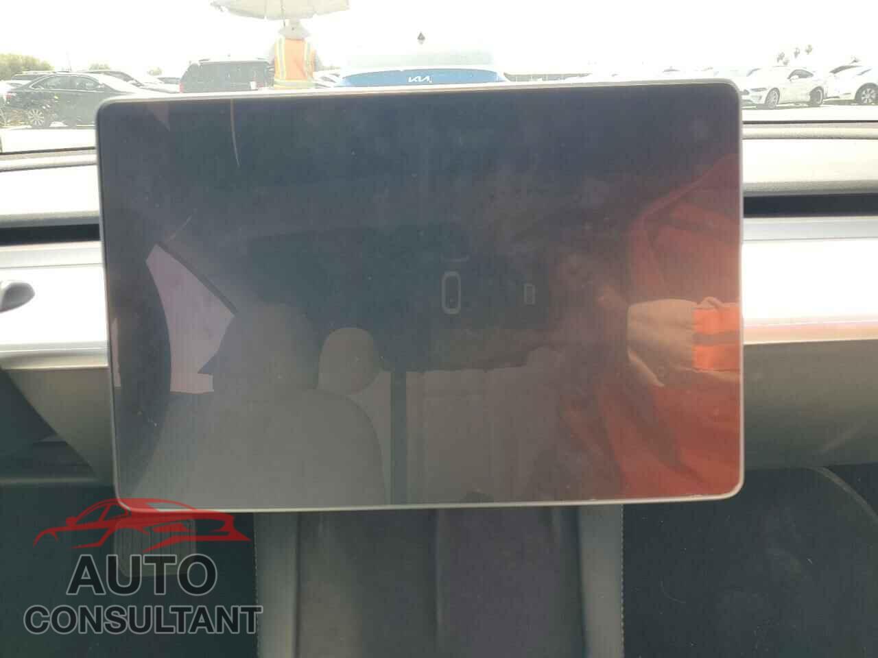 TESLA MODEL 3 2023 - 5YJ3E1EA7PF419724