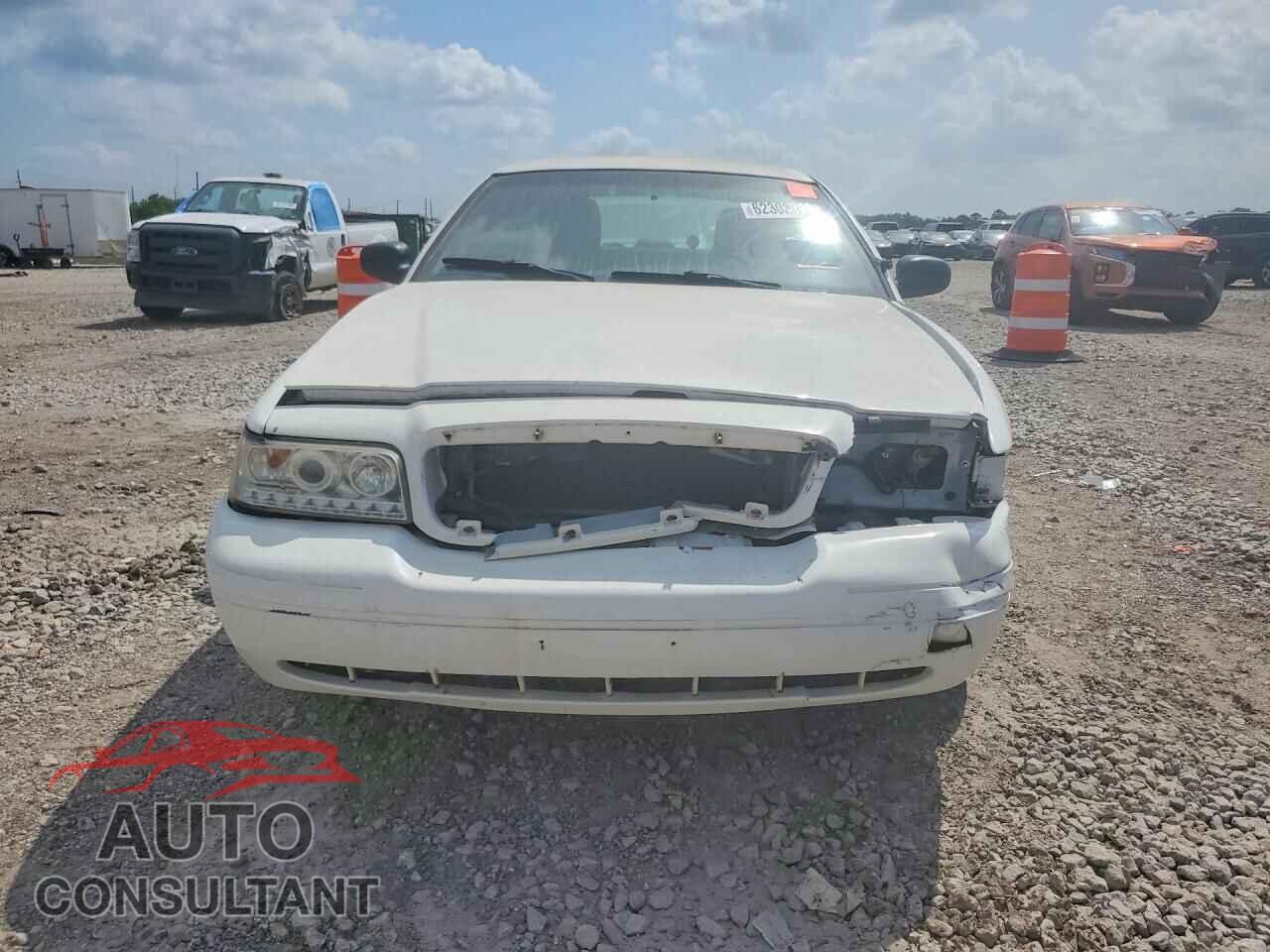 FORD CROWN VIC 2011 - 2FABP7BV8BX106647